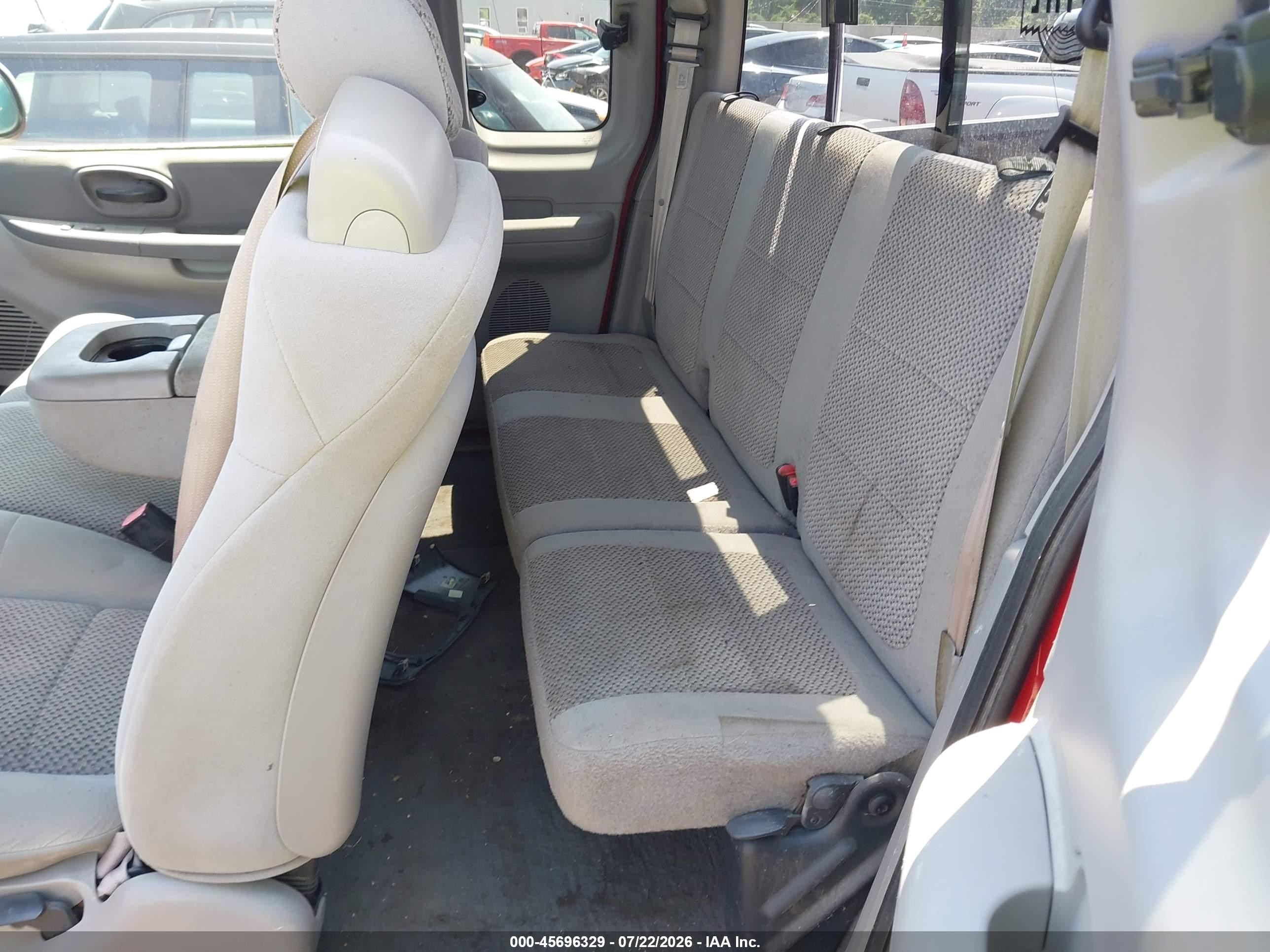 2002 Ford F-150 Lariat/xl/xlt Красный vin: 1FTRX17L32NB53714
