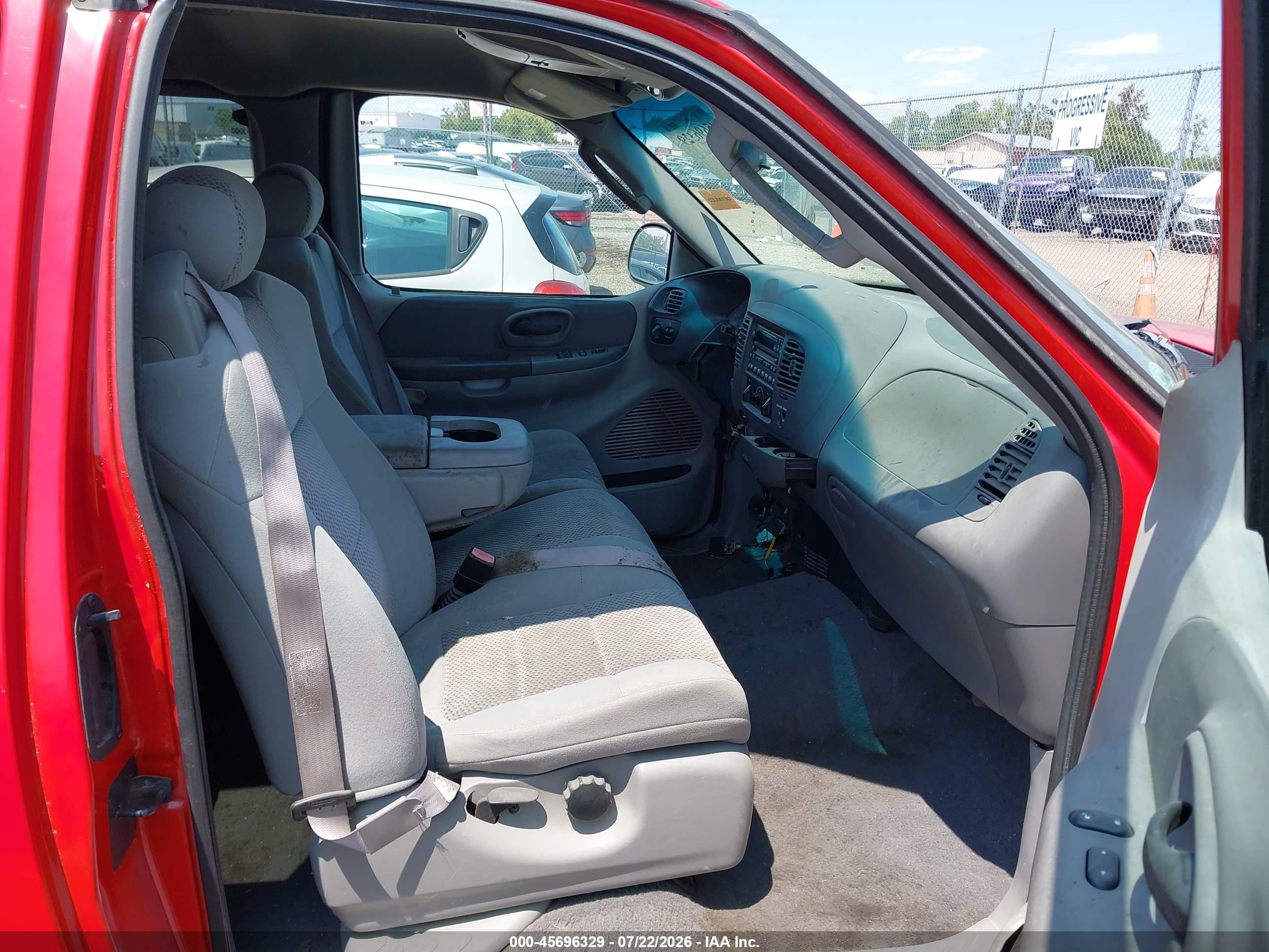 2002 Ford F-150 Lariat/xl/xlt Красный vin: 1FTRX17L32NB53714