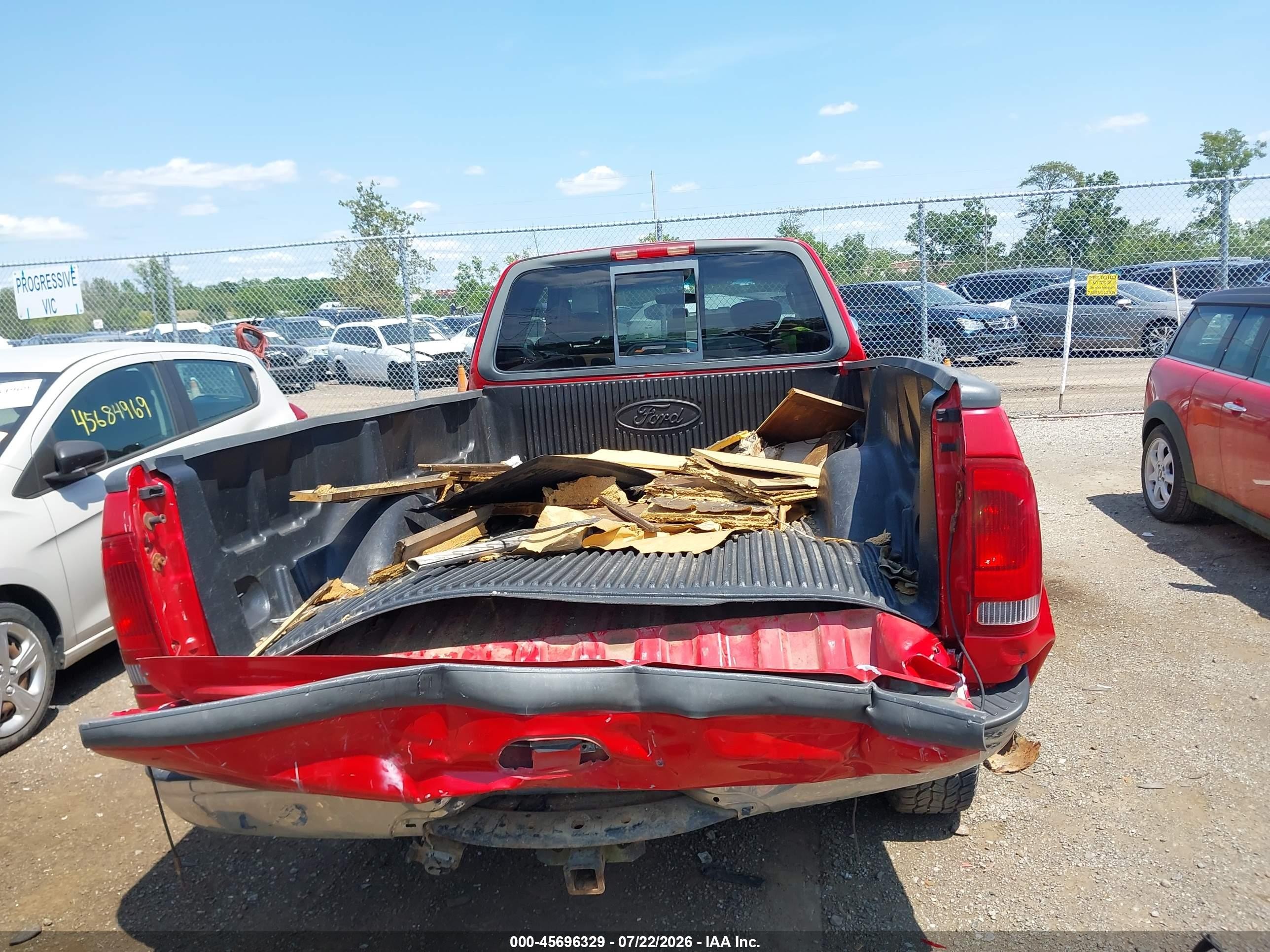 2002 Ford F-150 Lariat/xl/xlt Красный vin: 1FTRX17L32NB53714
