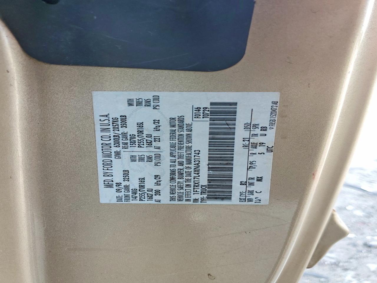 1999 Ford F150 Cream vin: 1FTRX17L4XNA31743