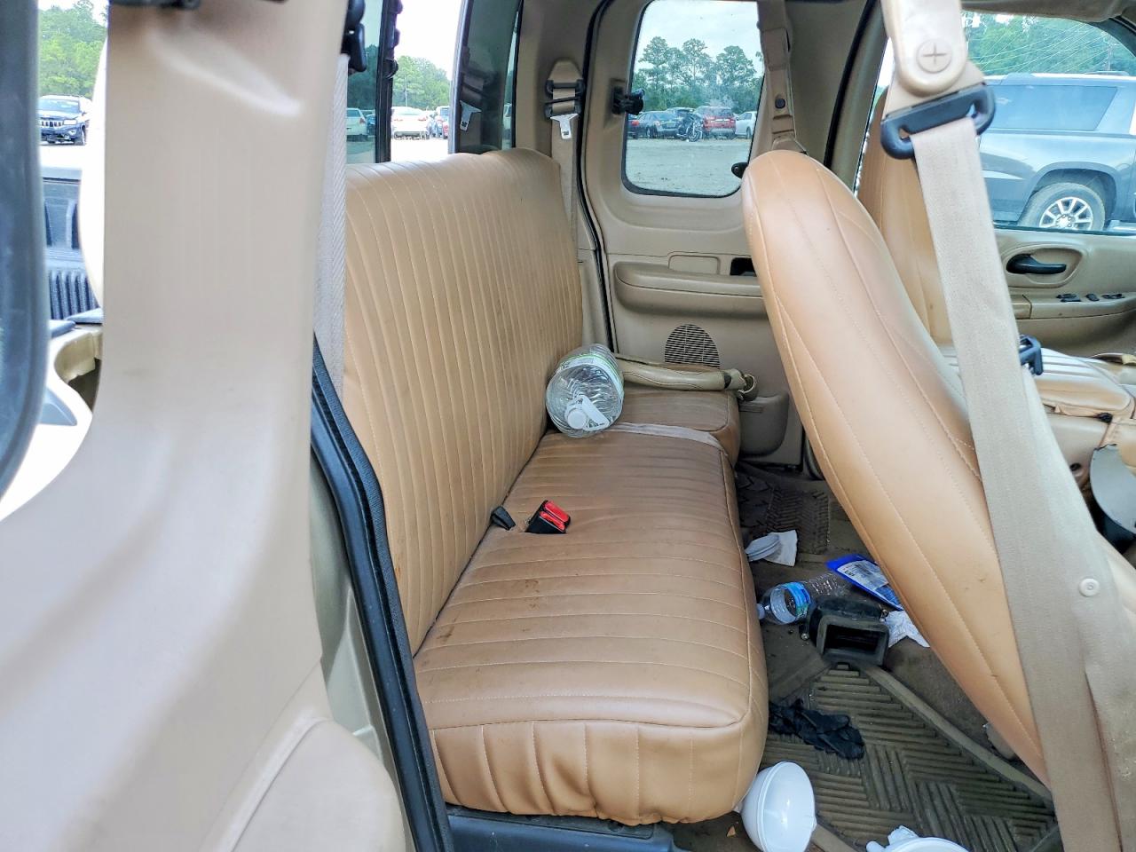 1999 Ford F150 Cream vin: 1FTRX17L4XNA31743