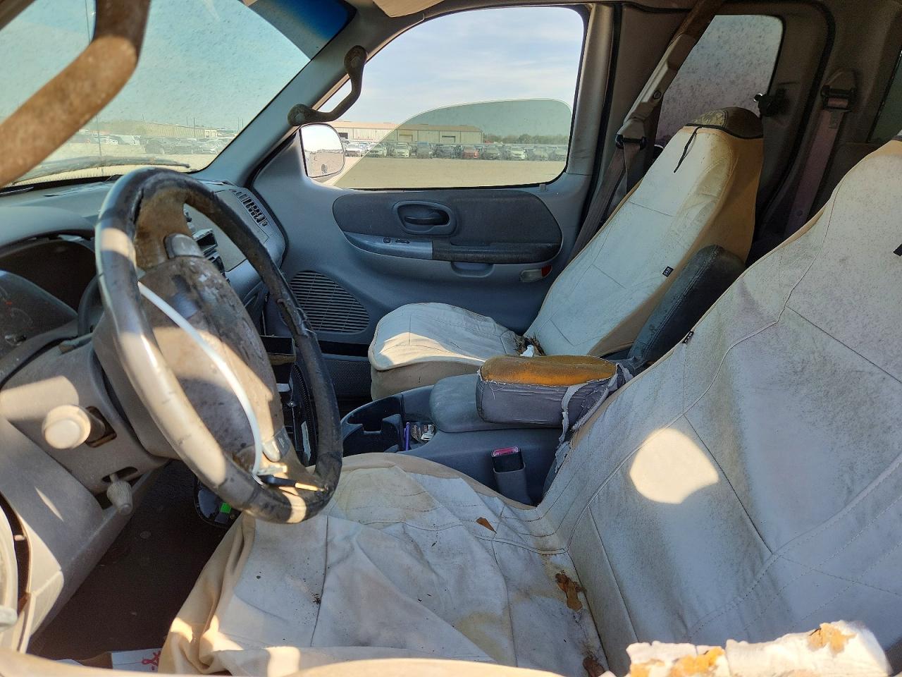 2000 Ford F150 White vin: 1FTRX17L4YKA97762