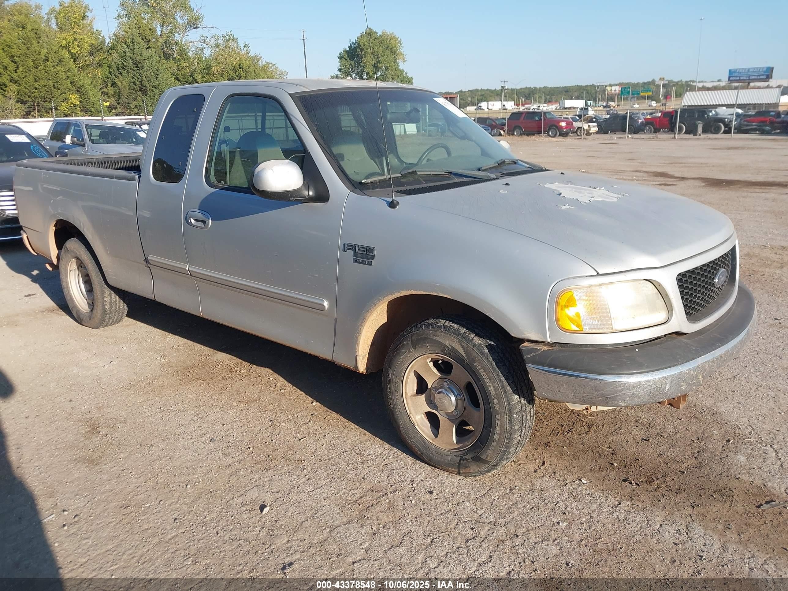 1FTRX17L51NA33640