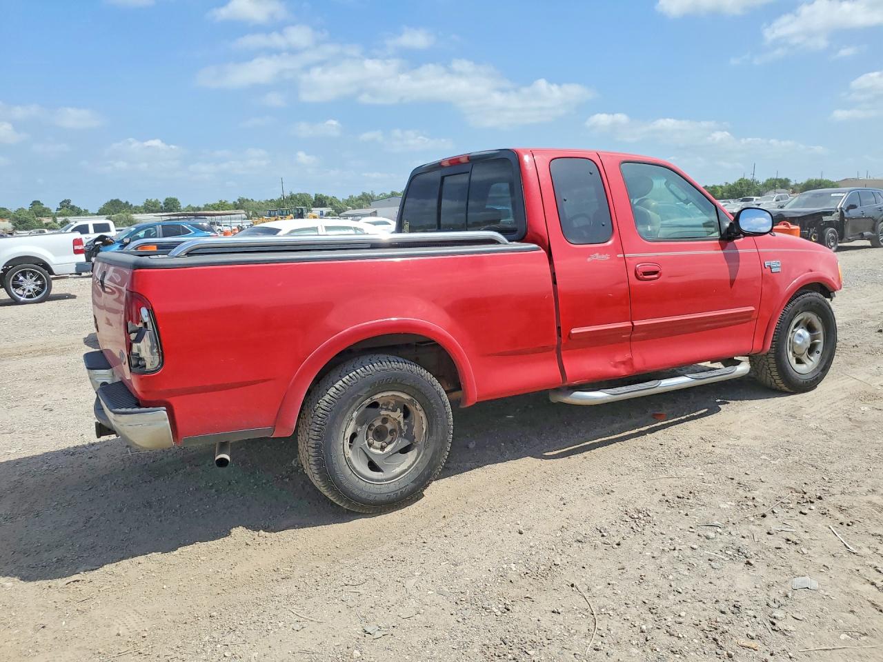 2002 Ford F150 Red vin: 1FTRX17L52NB02506