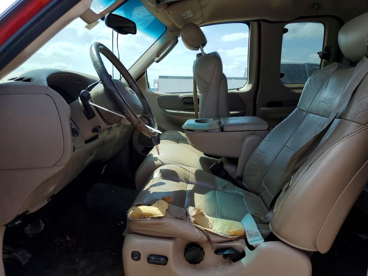 2002 Ford F150 Red vin: 1FTRX17L52NB02506
