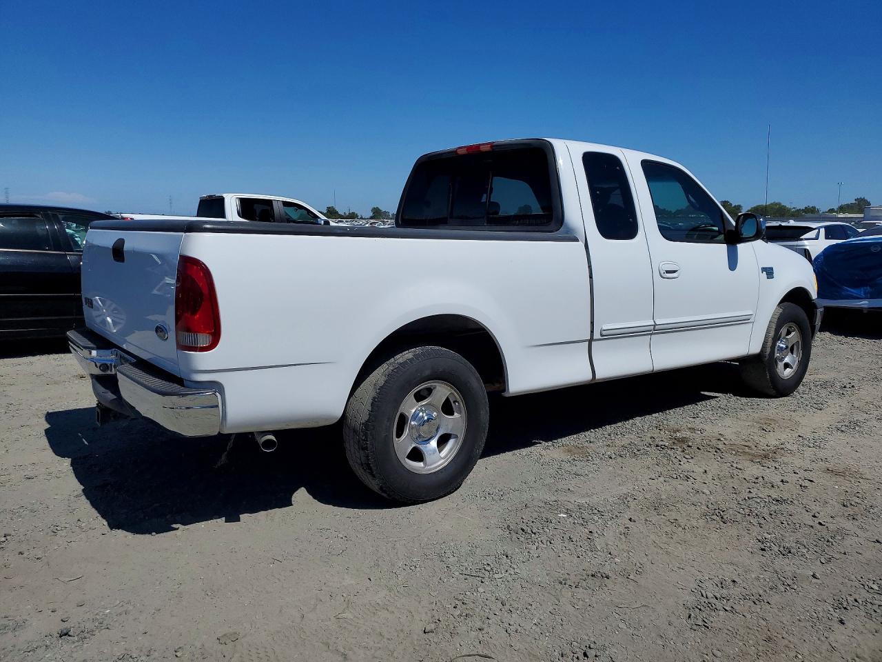 2002 Ford F150 Белый vin: 1FTRX17L62NA93251