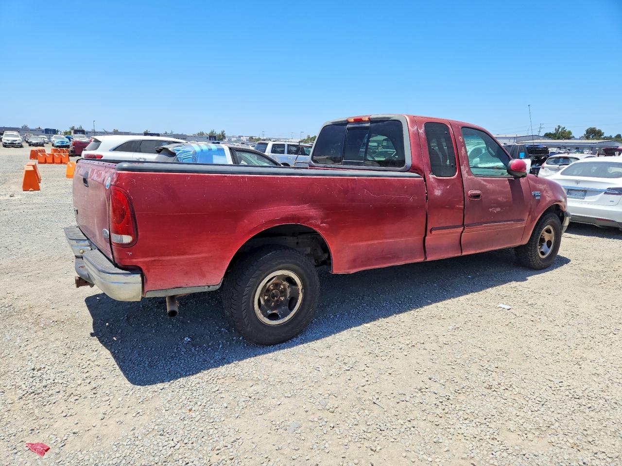 1999 Ford F150 Red vin: 1FTRX17L6XKA54166