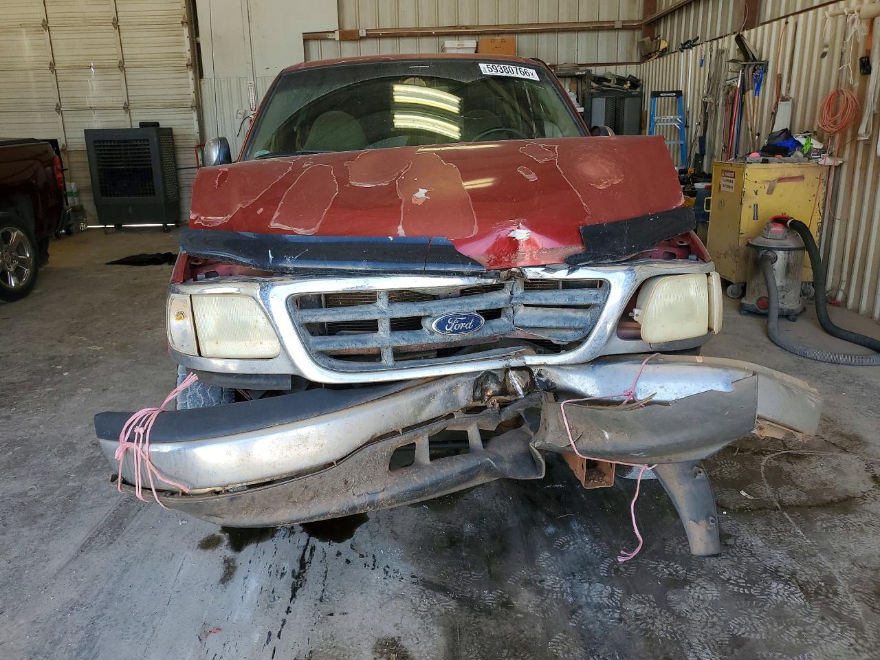 2001 Ford F150 Красный vin: 1FTRX17L71NA26298
