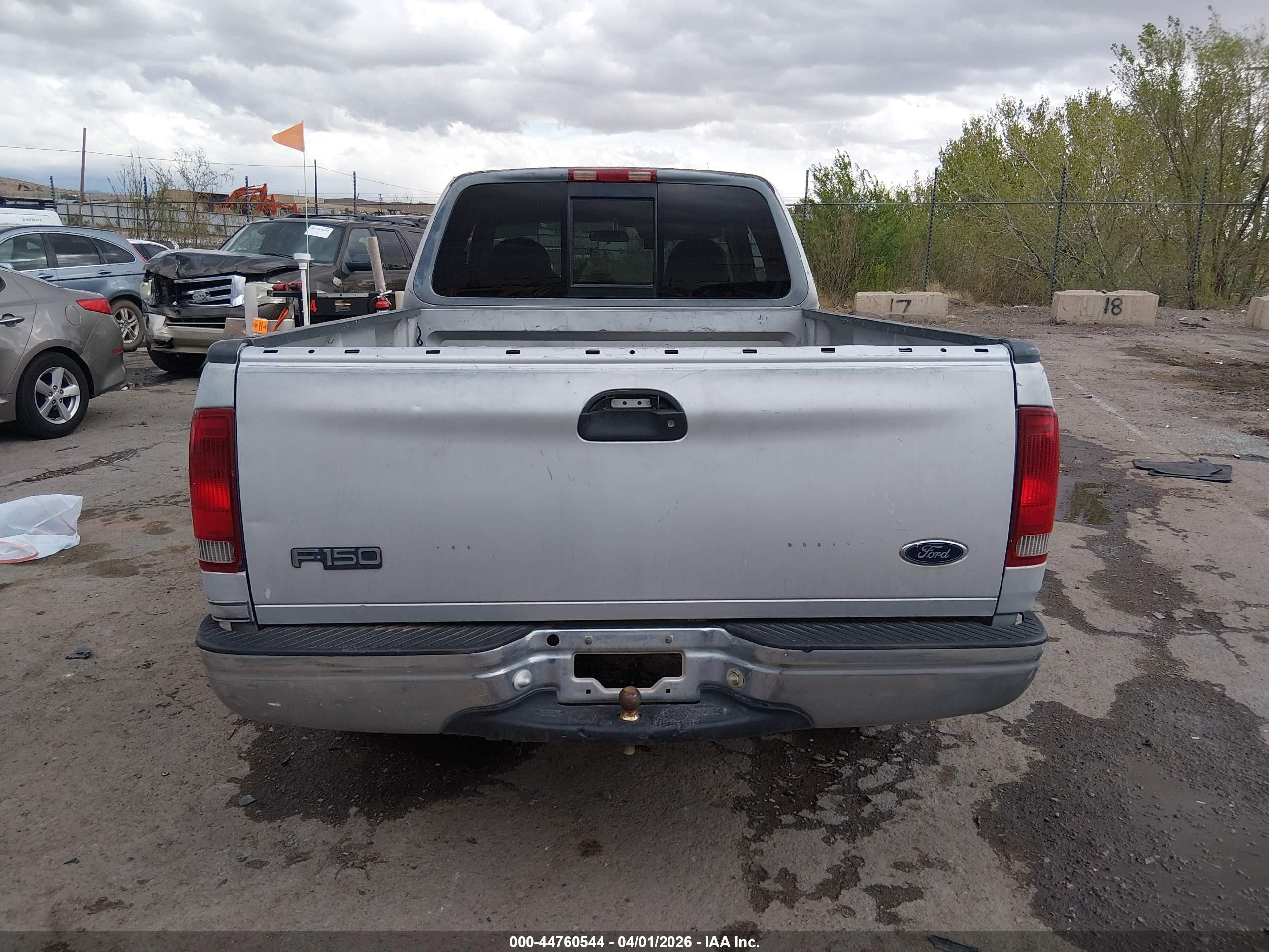 1998 Ford F-150 Lariat/xl/xlt Silver vin: 1FTRX17L7WKA85778