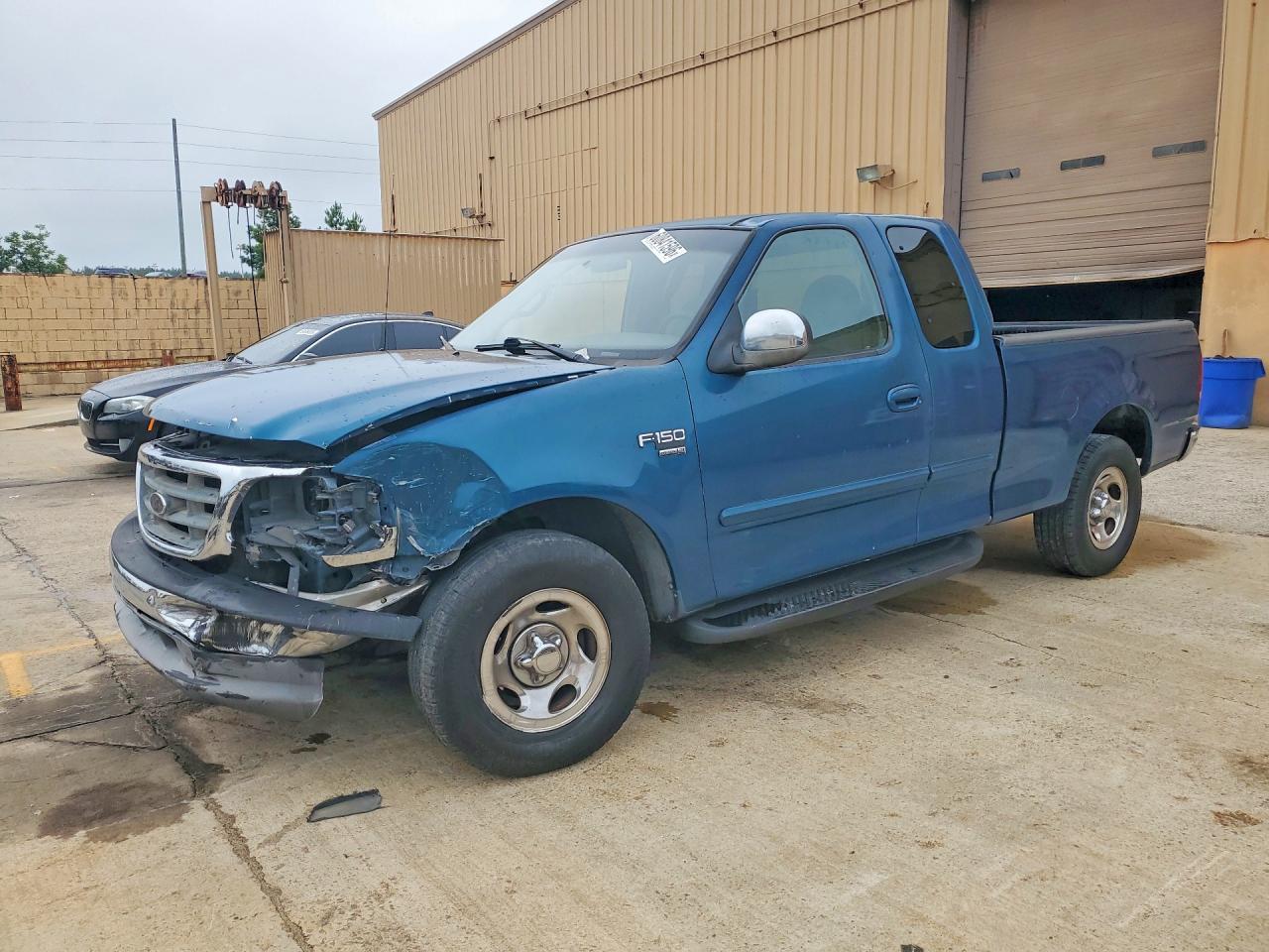 1FTRX17L7YNB41638