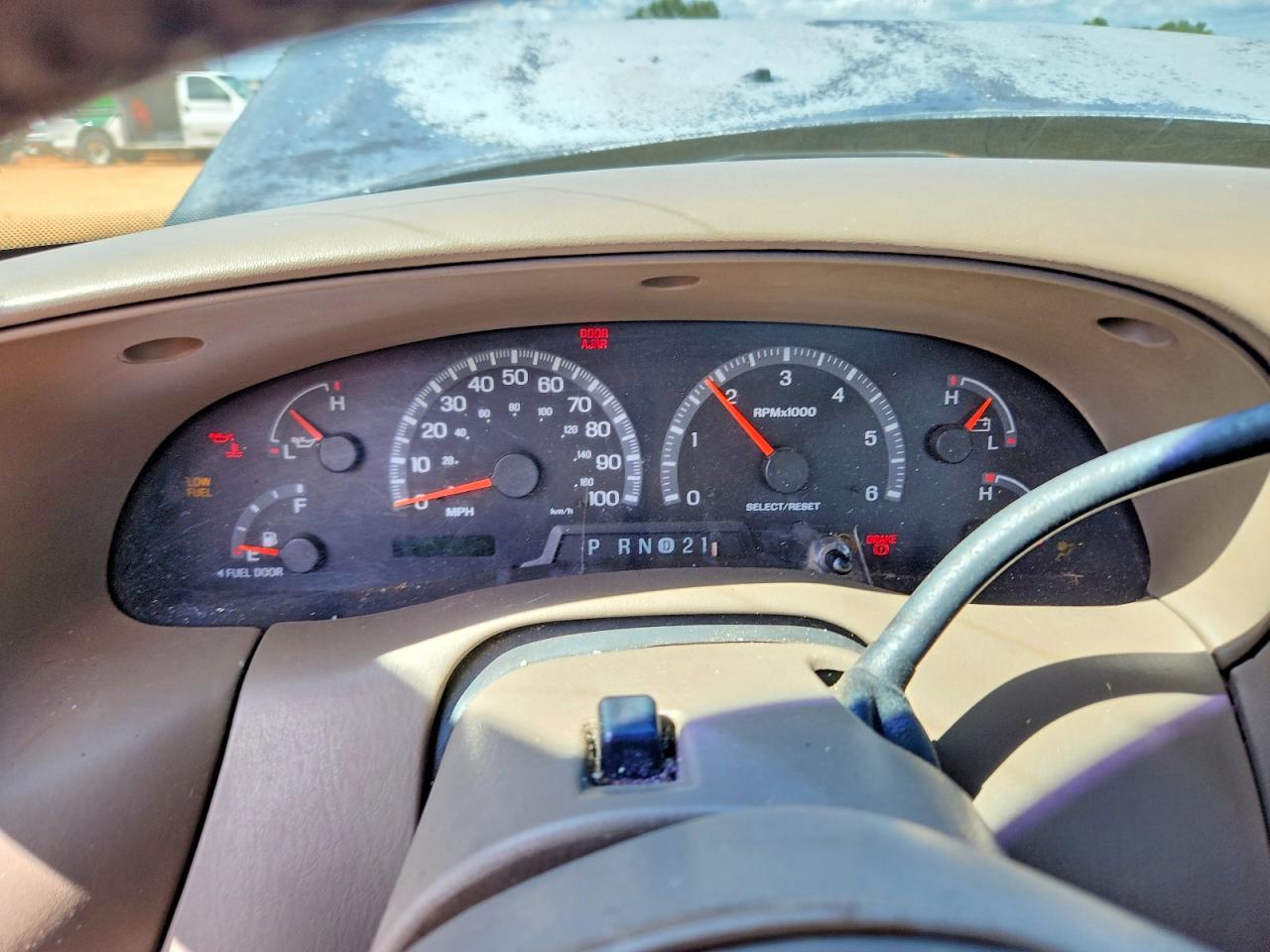 2001 Ford F150 Gray vin: 1FTRX17L81NA85182