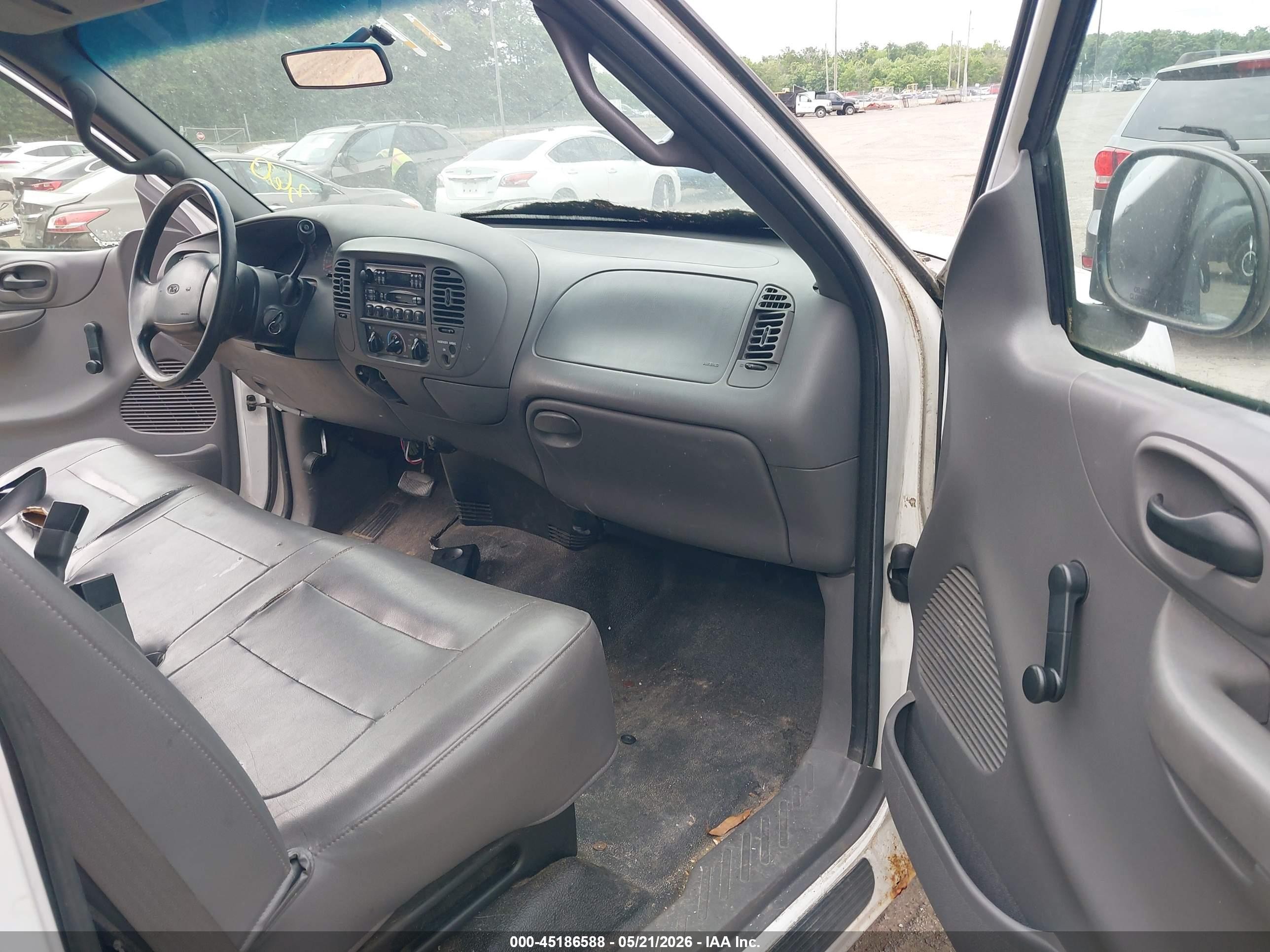 2001 Ford F-150 Lariat/xl/xlt White vin: 1FTRX17L81NB71401