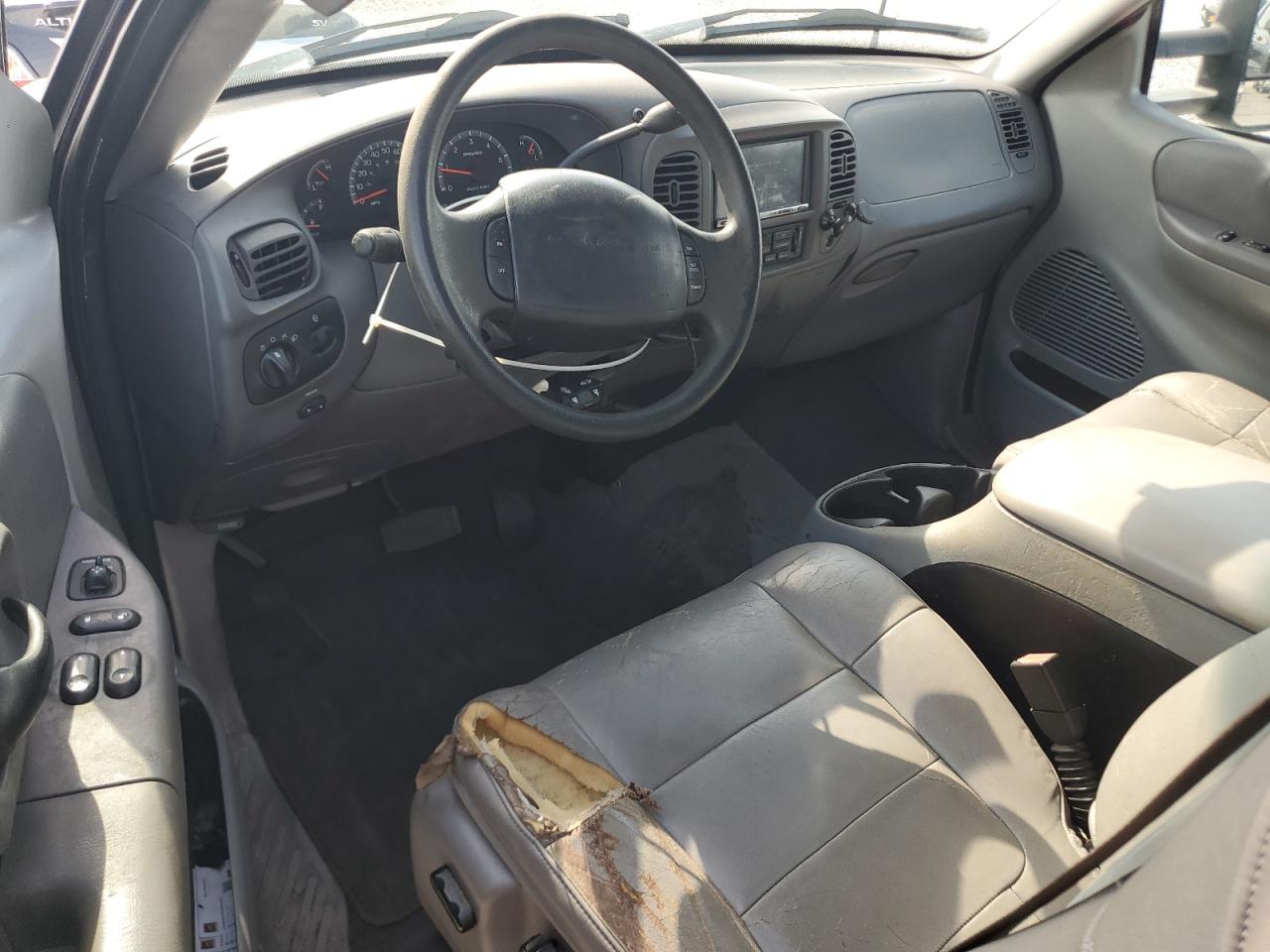 2002 Ford F150 Blue vin: 1FTRX17L82NB11412
