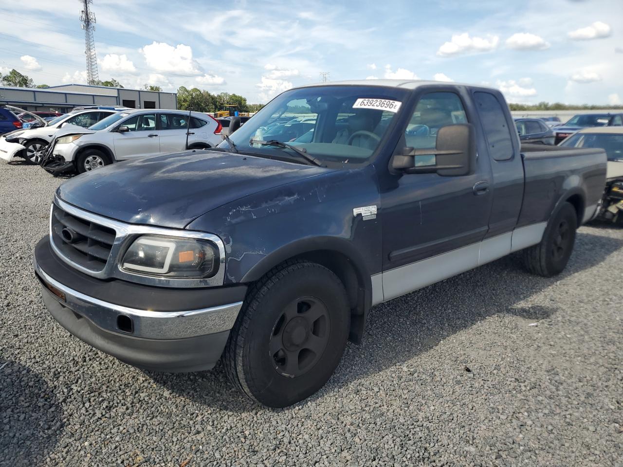 1FTRX17L82NB11412