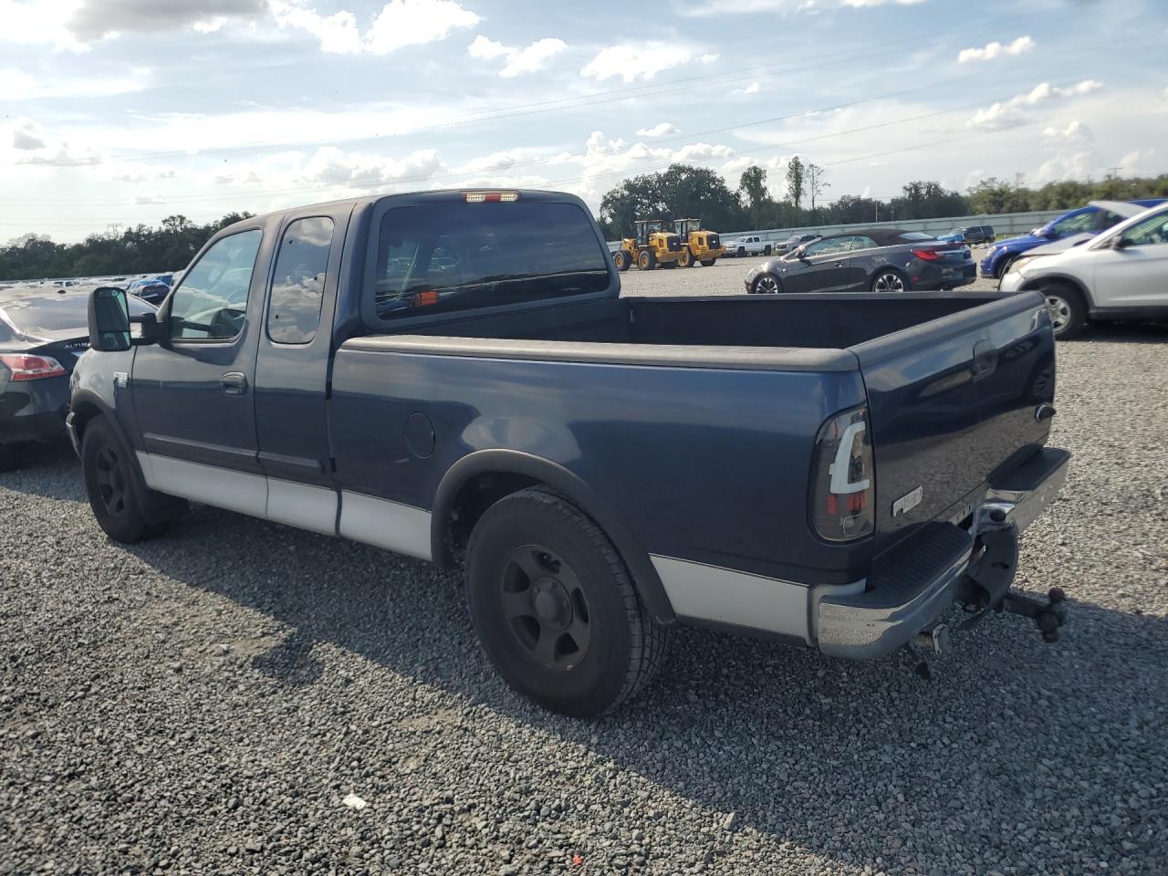 2002 Ford F150 Blue vin: 1FTRX17L82NB11412