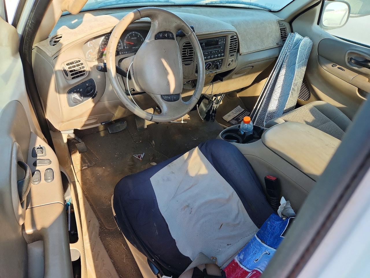 2002 Ford F150 White vin: 1FTRX17L92NA31276