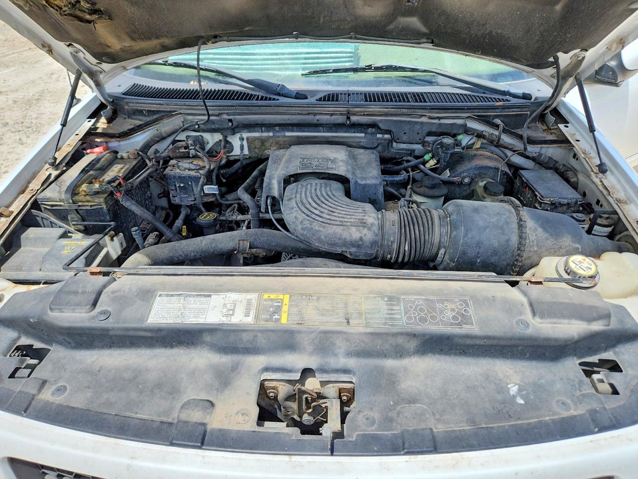 2002 Ford F150 White vin: 1FTRX17L92NA31276