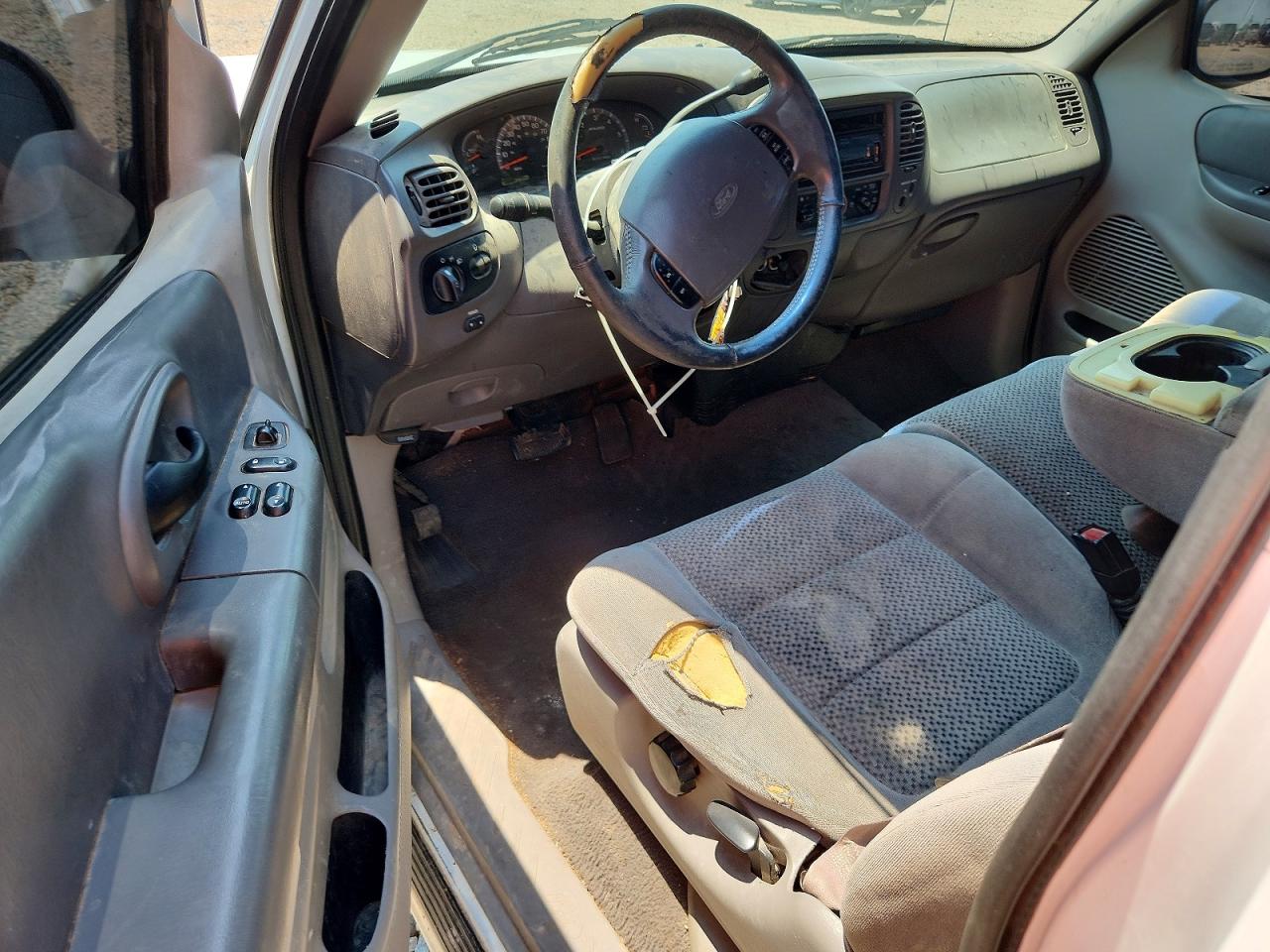 2002 Ford F150 White vin: 1FTRX17L92NB32866