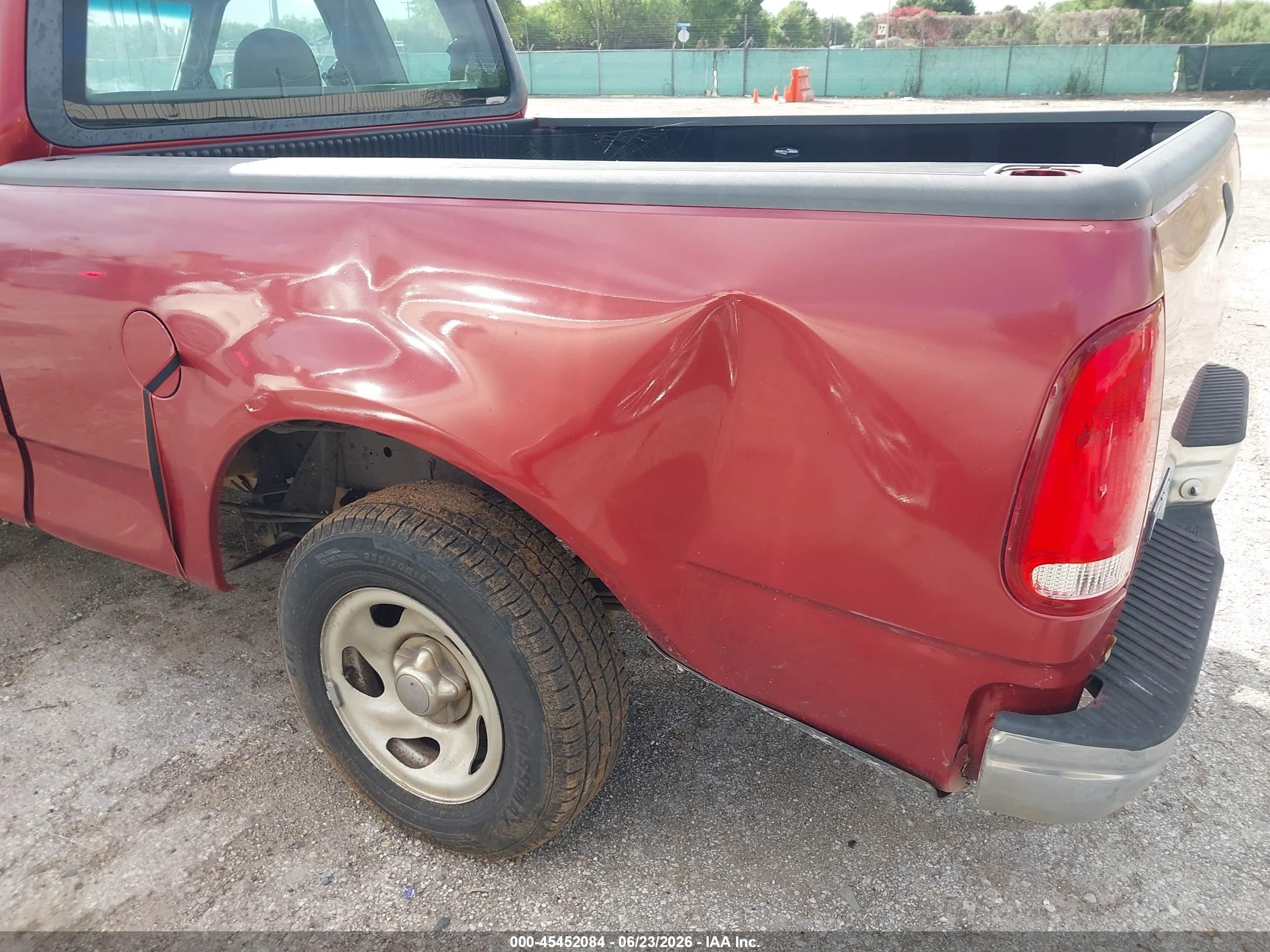 2000 Ford F-150 Lariat/work Series/xl/xlt Red vin: 1FTRX17L9YKB01093