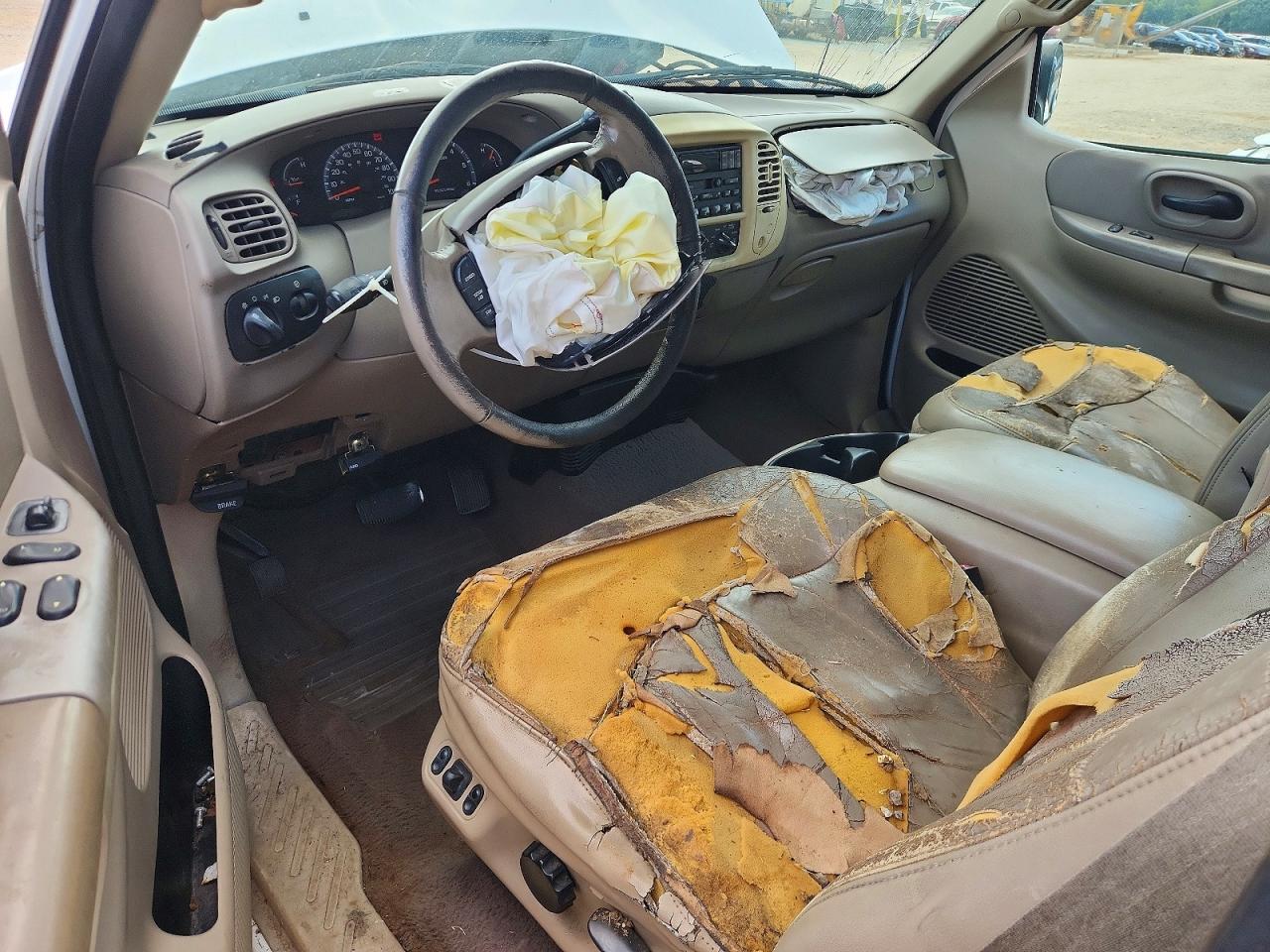 2000 Ford F150 White vin: 1FTRX17L9YNA85959