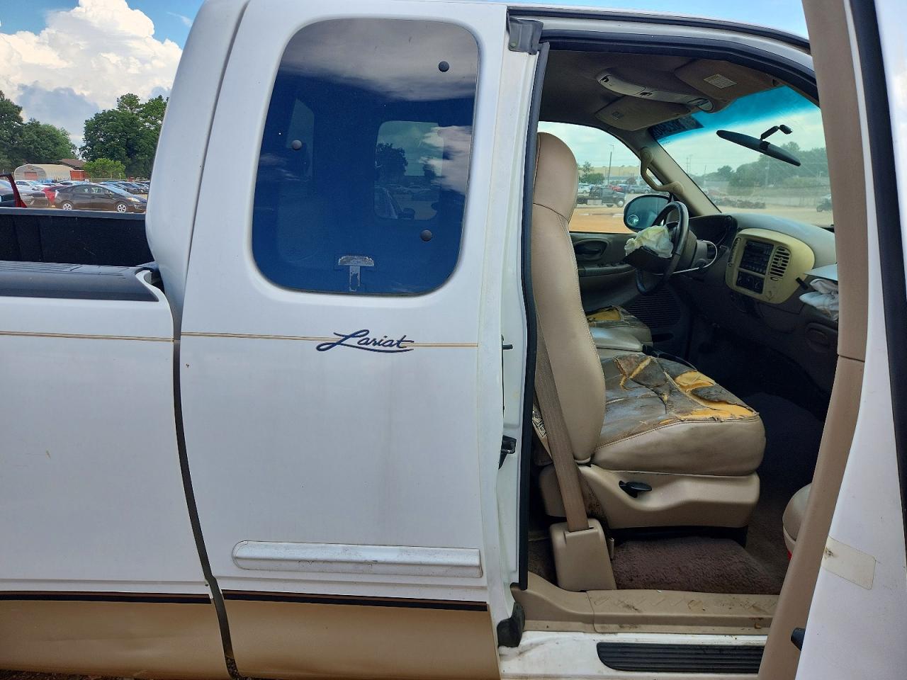 2000 Ford F150 White vin: 1FTRX17L9YNA85959