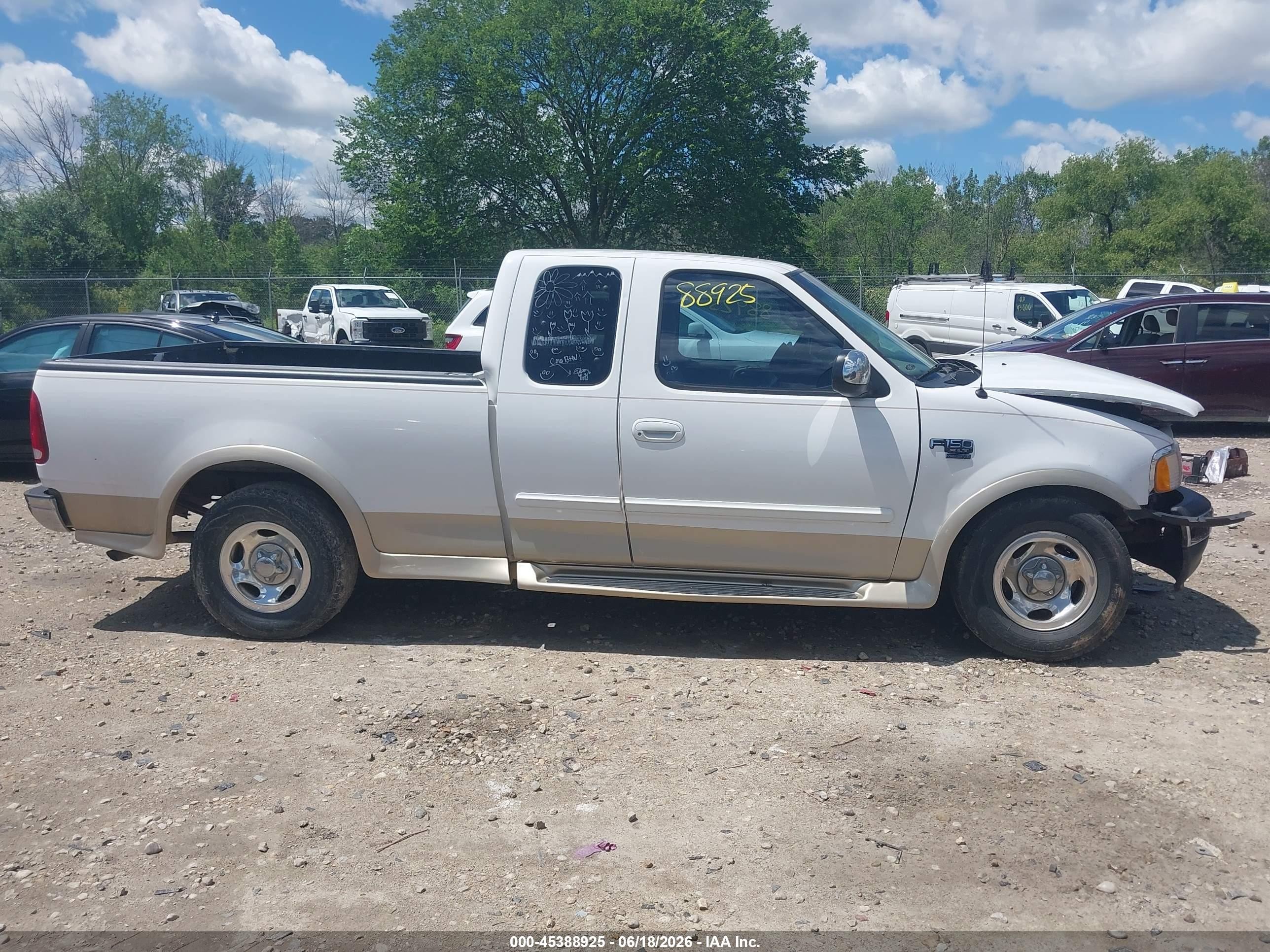 2000 Ford F-150 Lariat/work Series/xl/xlt White vin: 1FTRX17LXYKA37842