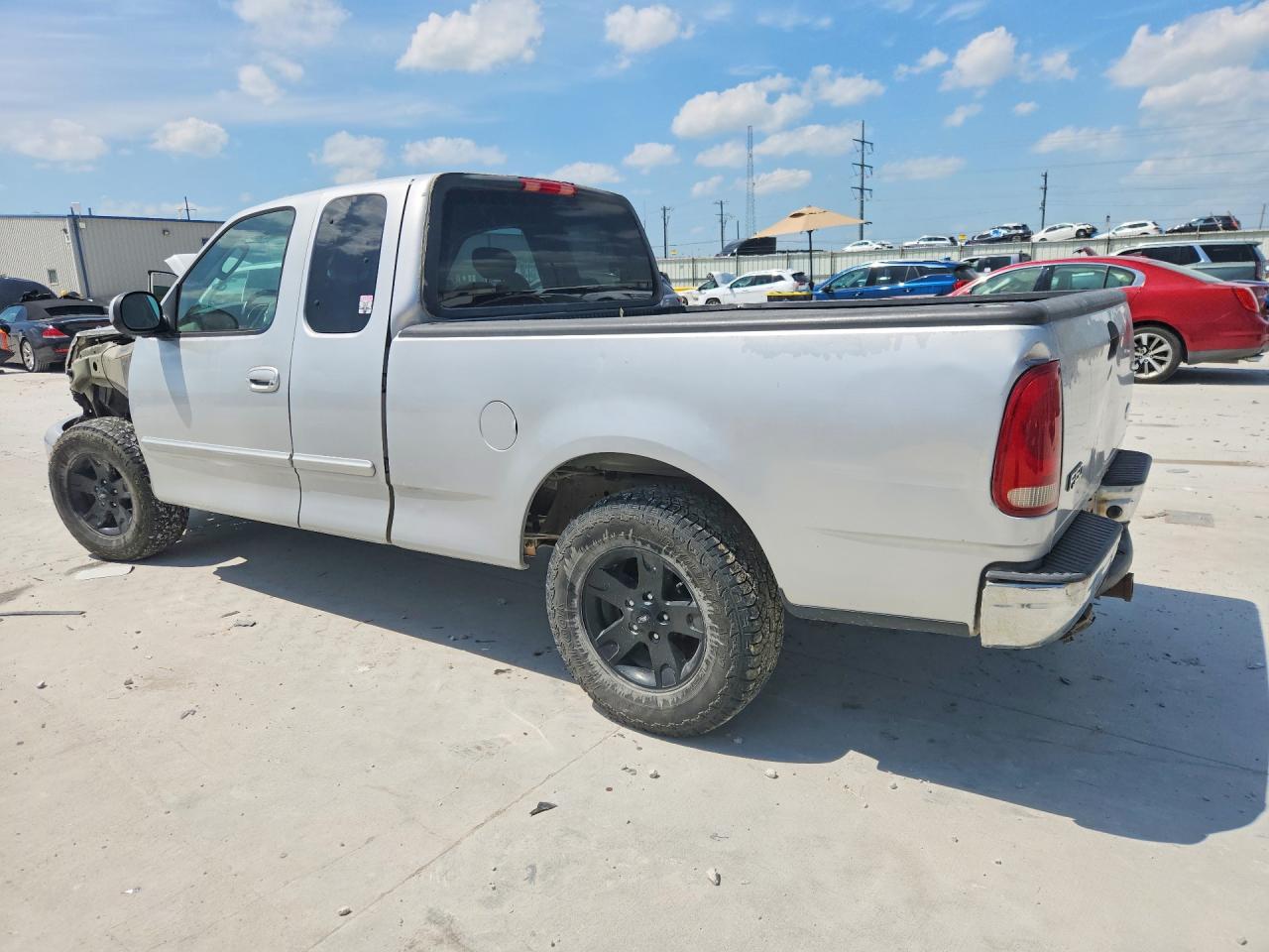 2002 Ford F150 Silver vin: 1FTRX17W02NB66298