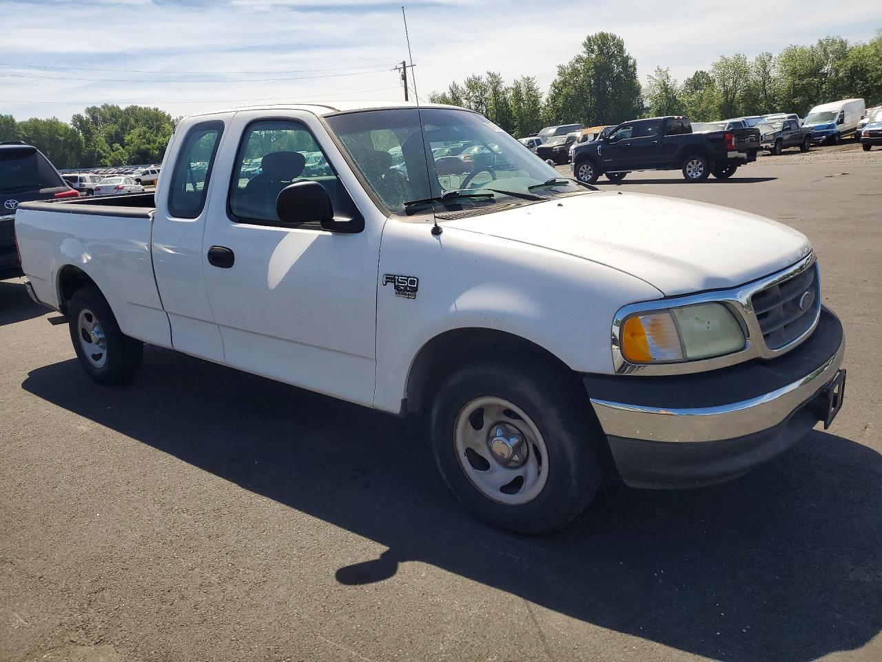 2002 Ford F-150 White vin: 1FTRX17W02NB82565