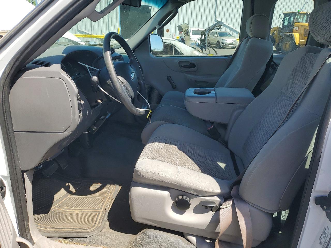 2002 Ford F-150 White vin: 1FTRX17W02NB82565