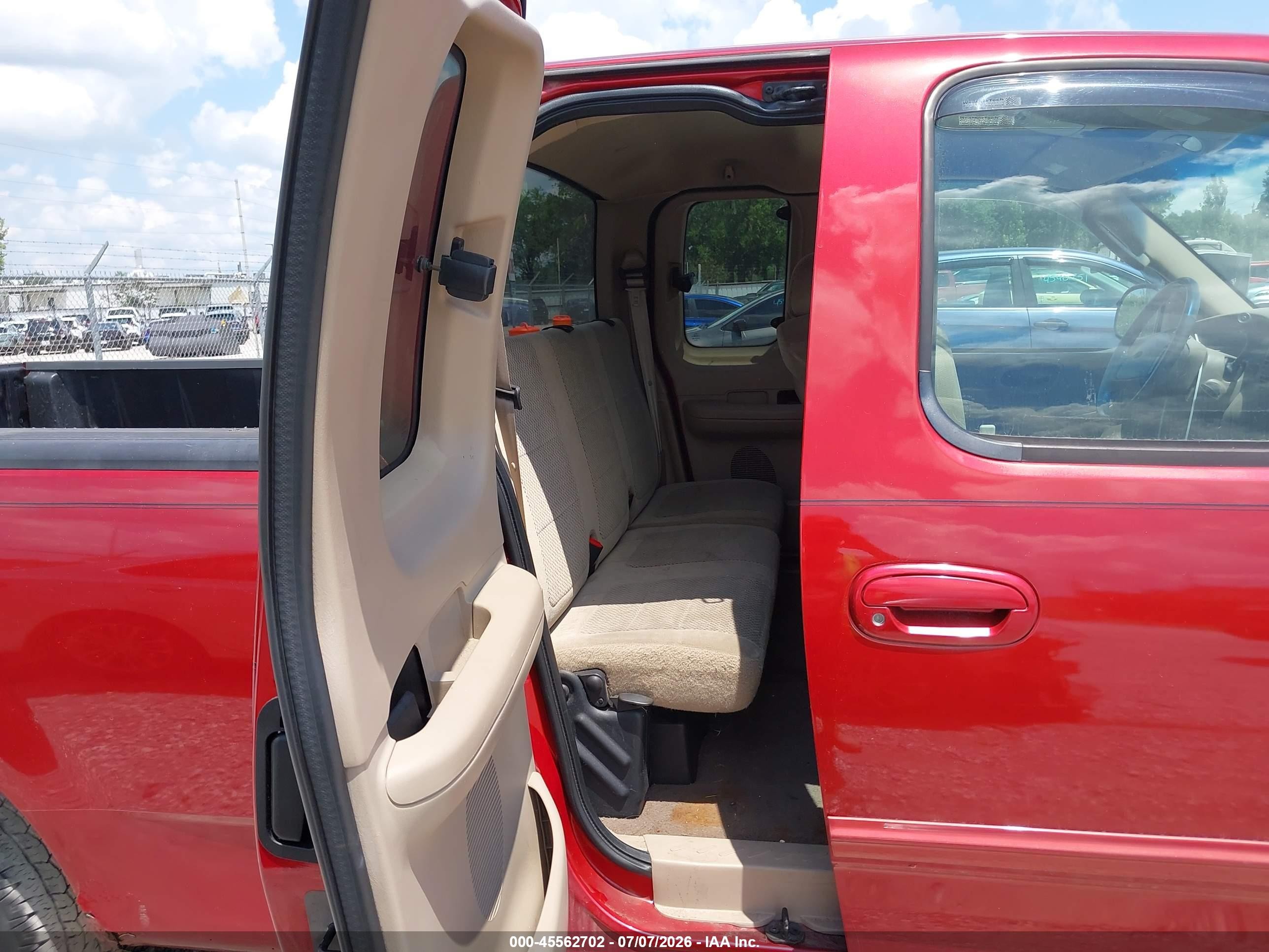 2002 Ford F-150 Lariat/xl/xlt Red vin: 1FTRX17W22NB25414