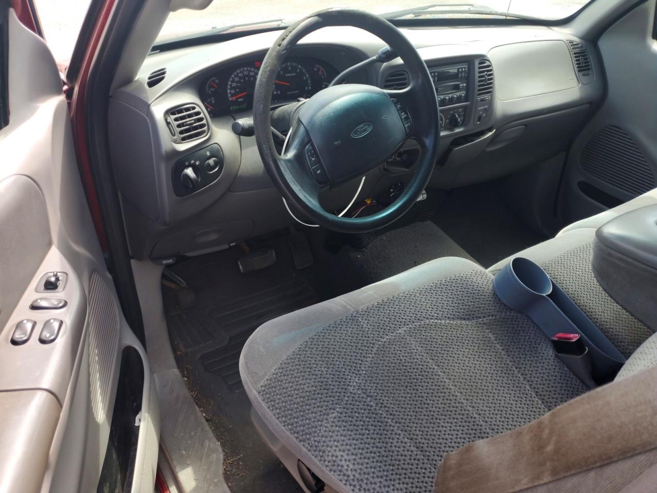 2000 Ford F150 Burgundy vin: 1FTRX17W2YNA70262