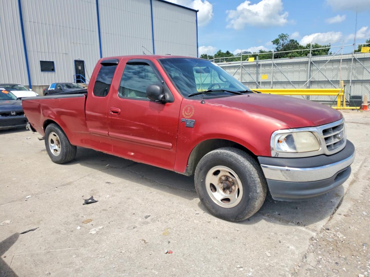 2000 Ford F150 Burgundy vin: 1FTRX17W2YNA70262