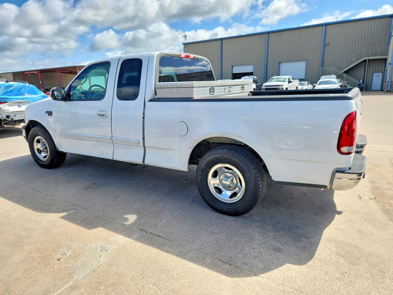 2001 Ford F150 White vin: 1FTRX17W31NB22102