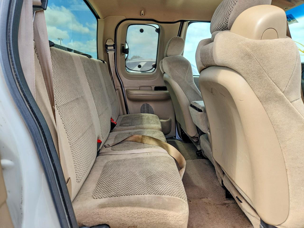 2001 Ford F150 White vin: 1FTRX17W31NB22102