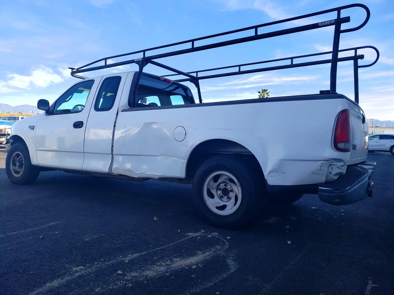 2002 Ford F-150 White vin: 1FTRX17W32NA44812