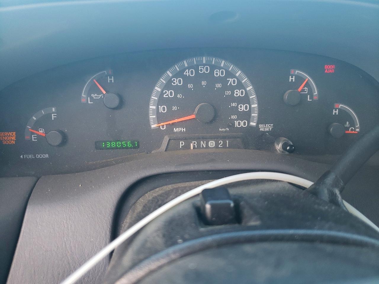 2002 Ford F-150 White vin: 1FTRX17W32NA44812
