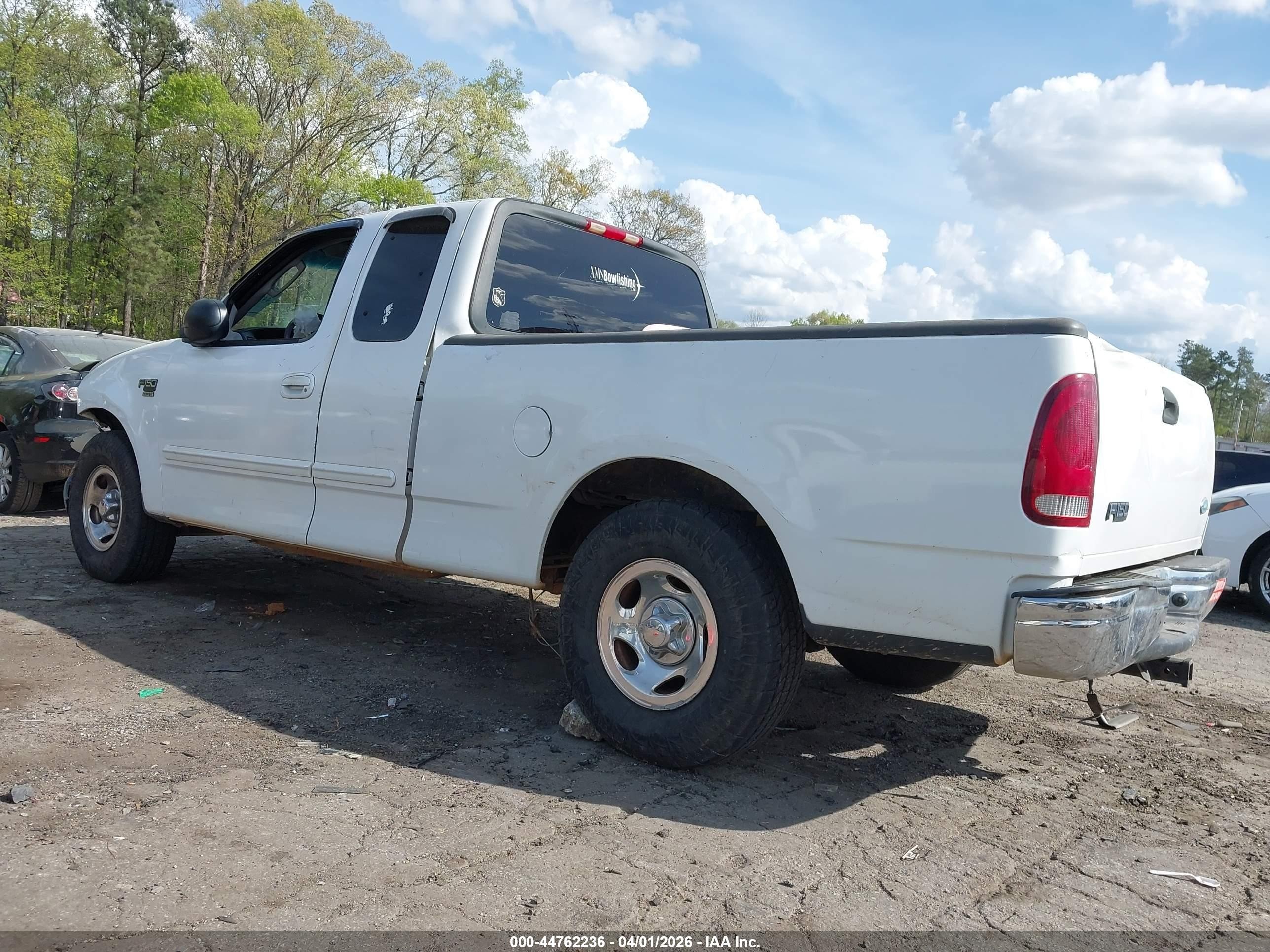 2003 Ford F-150 Lariat/xl/xlt Белый vin: 1FTRX17W33NA12007