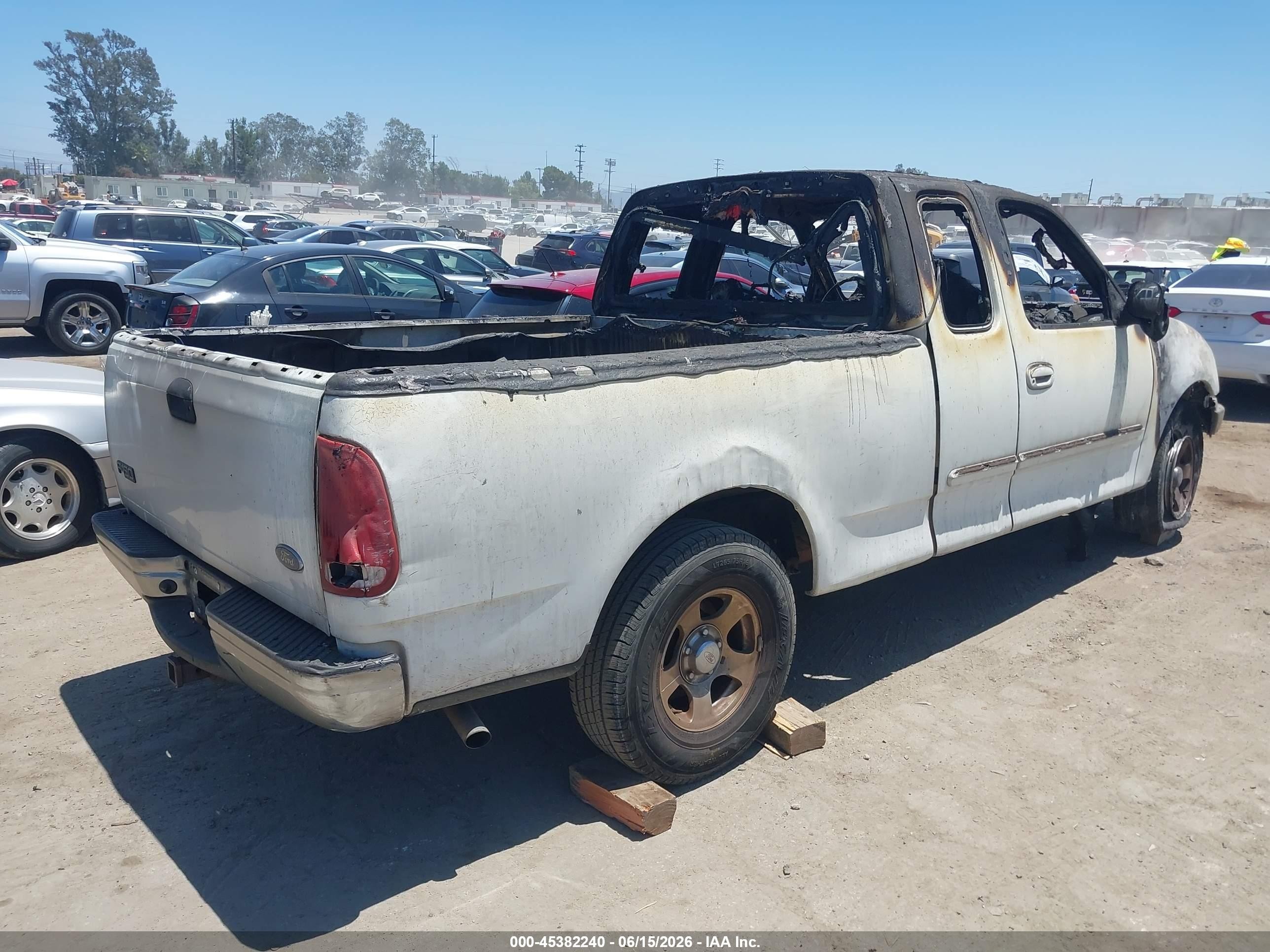 2003 Ford F-150 Lariat/xl/xlt White vin: 1FTRX17W43NA40446