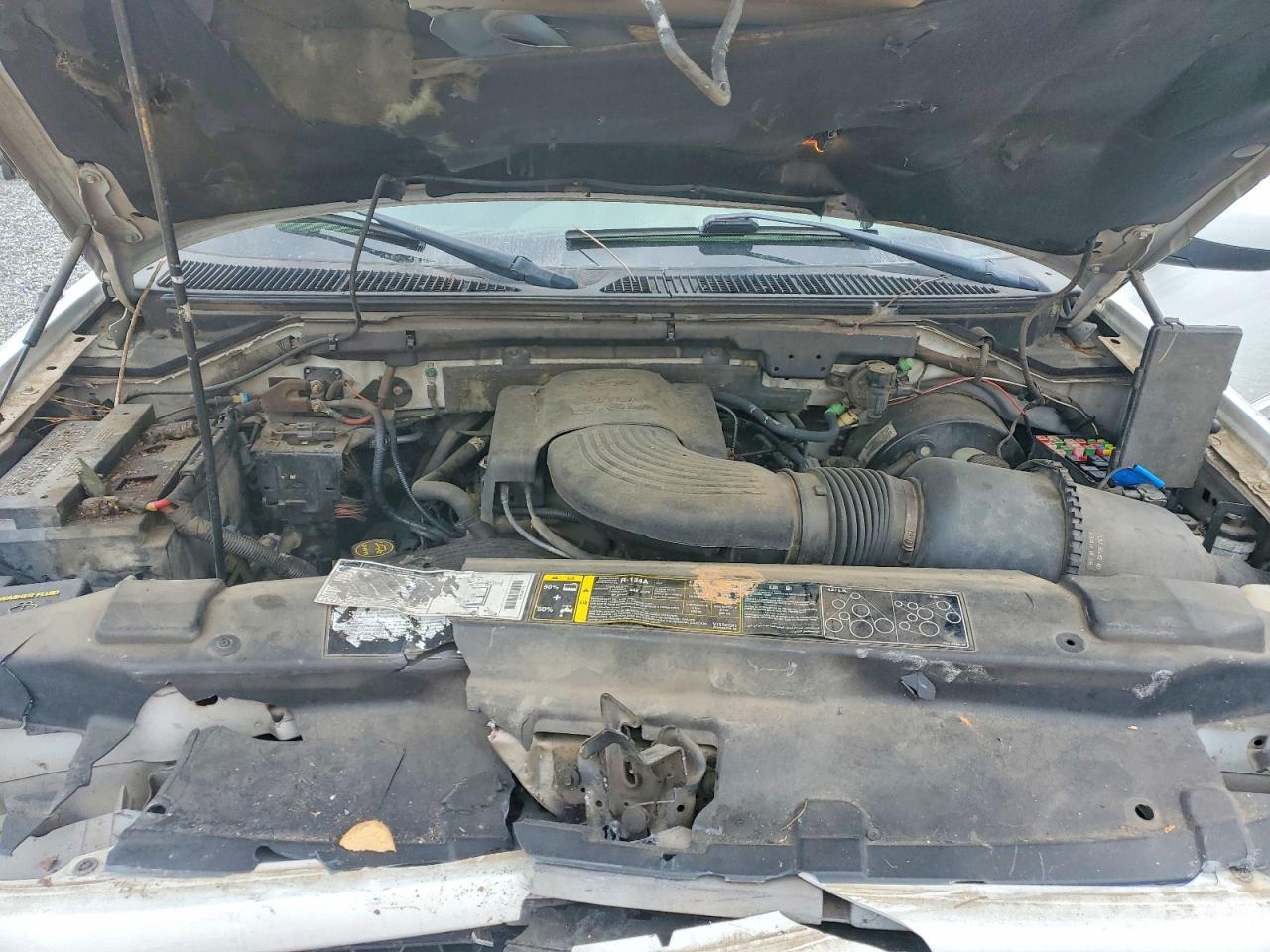 2002 Ford F150 Белый vin: 1FTRX17W52NA83207