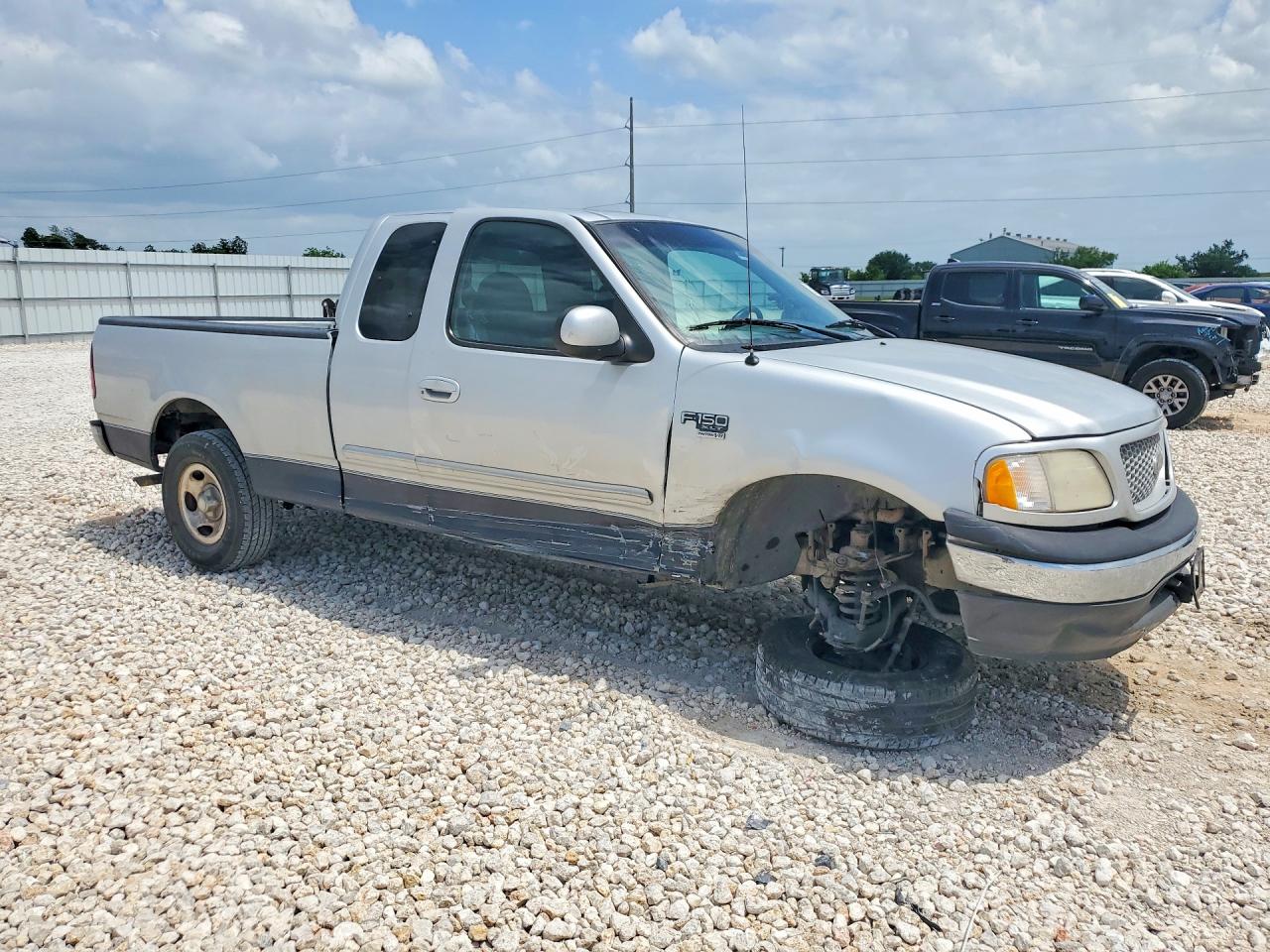 1999 Ford F150 Silver vin: 1FTRX17W5XKC11602