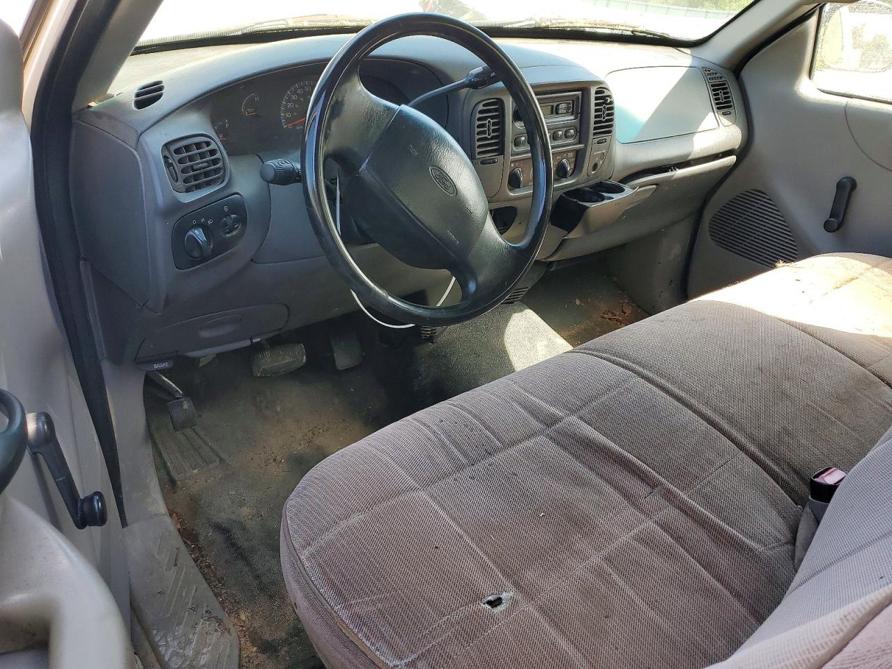 2000 Ford F150 White vin: 1FTRX17W5YNA24912