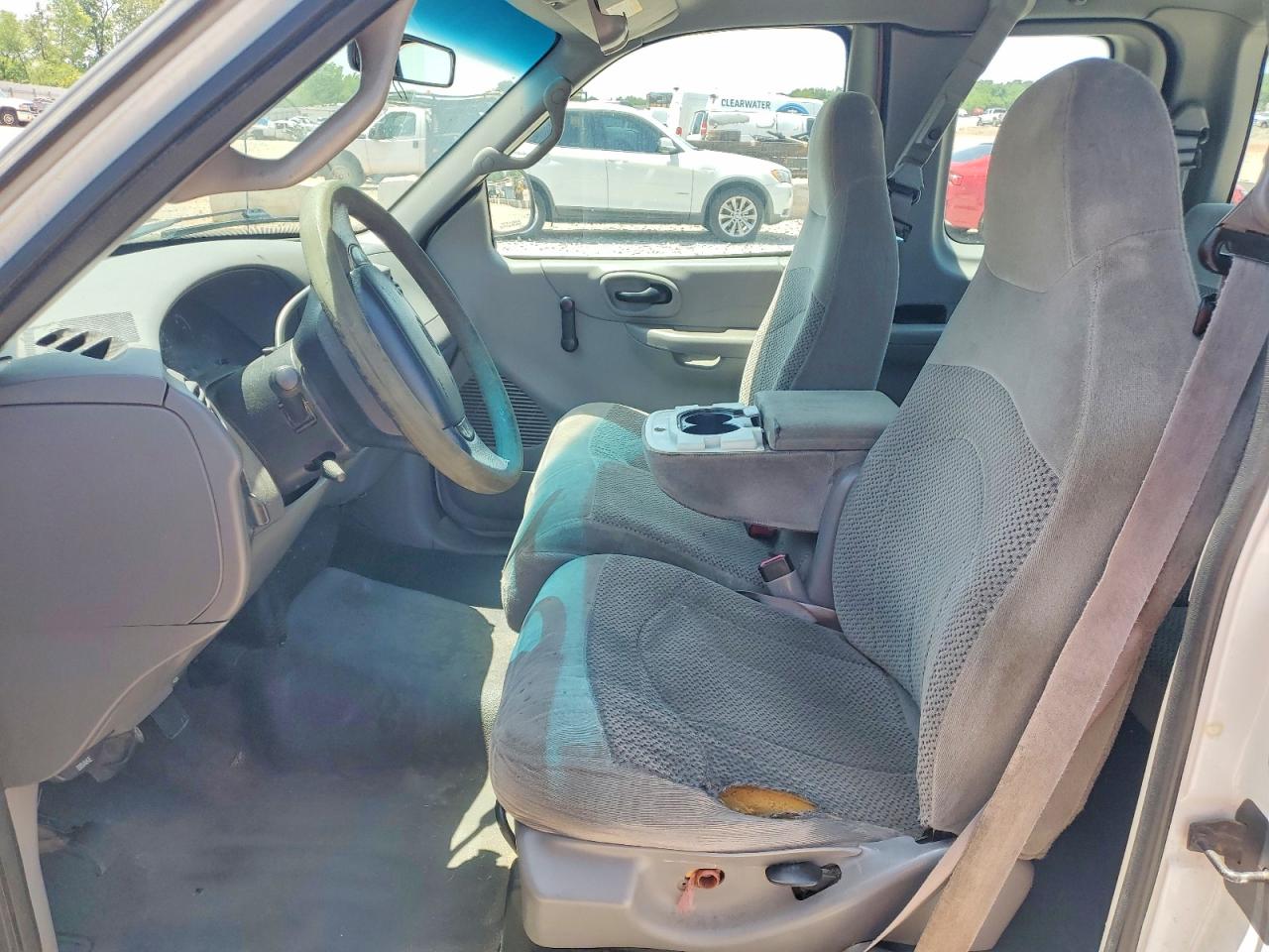 2000 Ford F150 White vin: 1FTRX17W5YNB65110