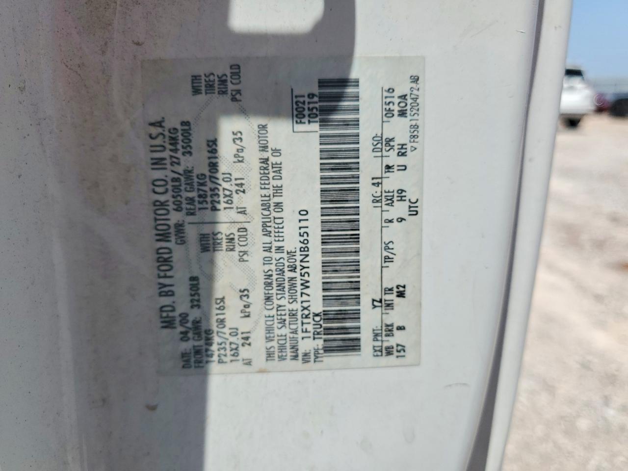2000 Ford F150 White vin: 1FTRX17W5YNB65110
