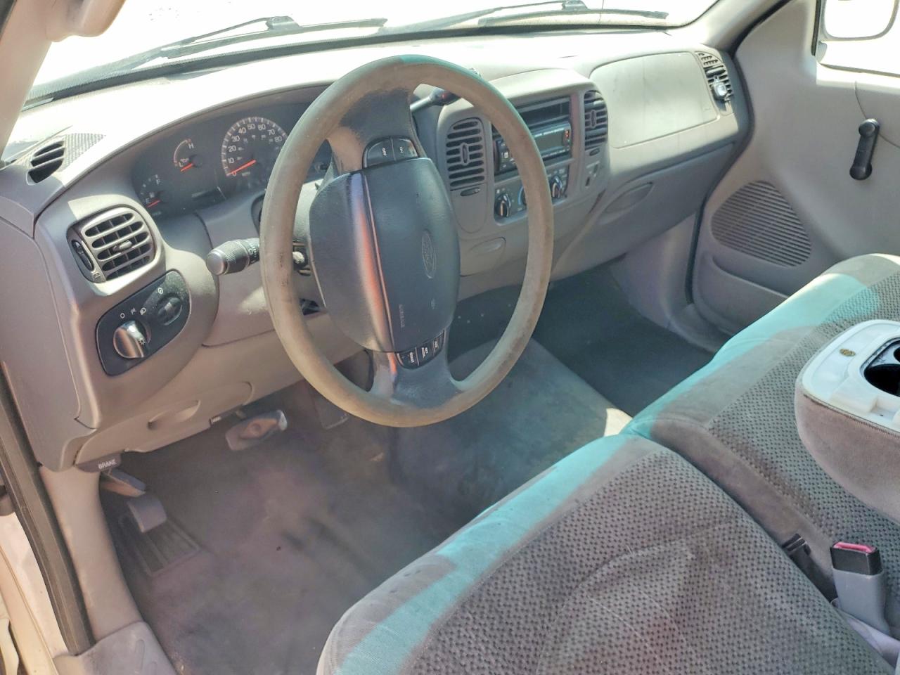 2000 Ford F150 White vin: 1FTRX17W5YNB65110