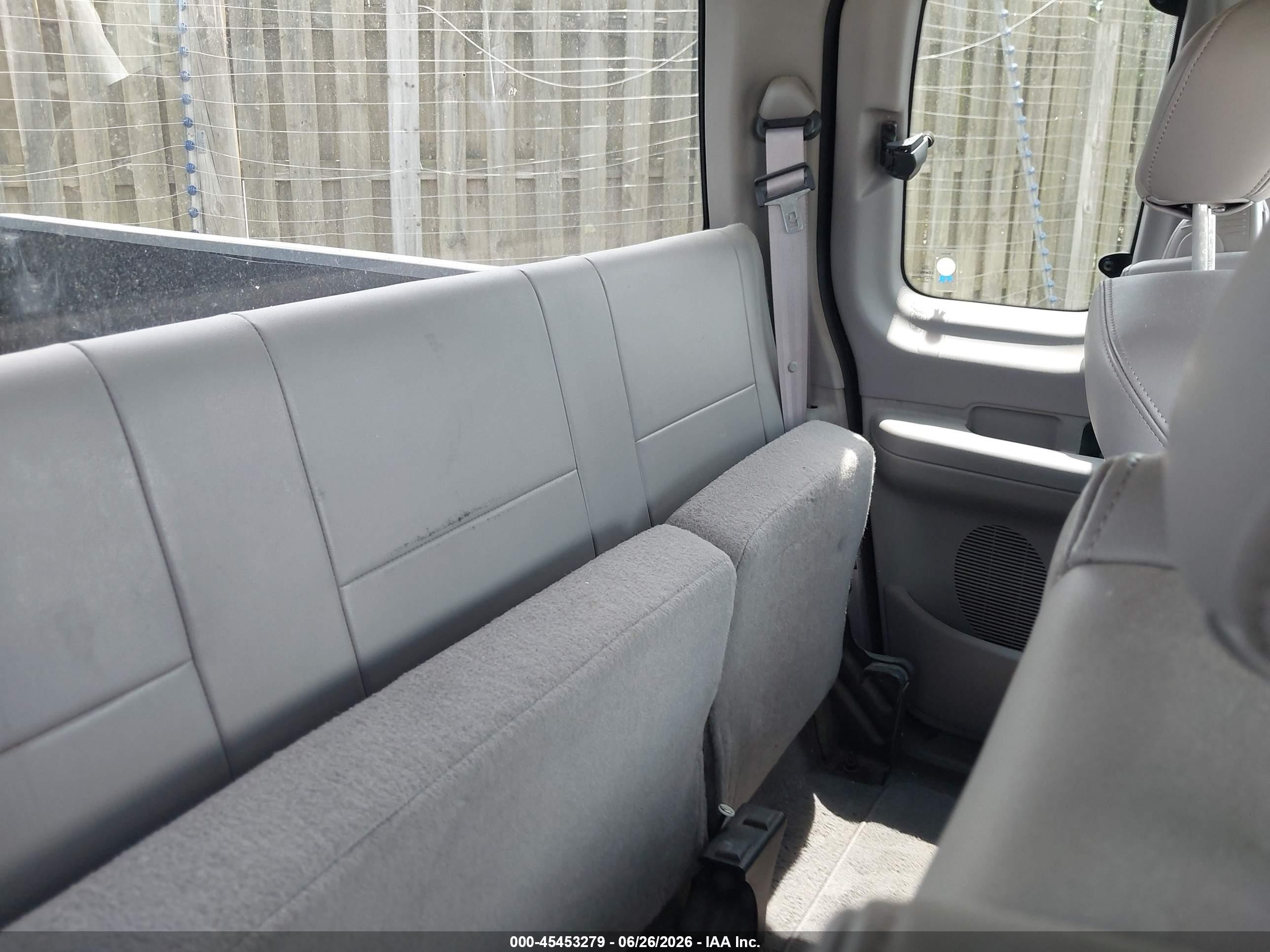 2002 Ford F-150 Lariat/xl/xlt Gray vin: 1FTRX17W72NB50339