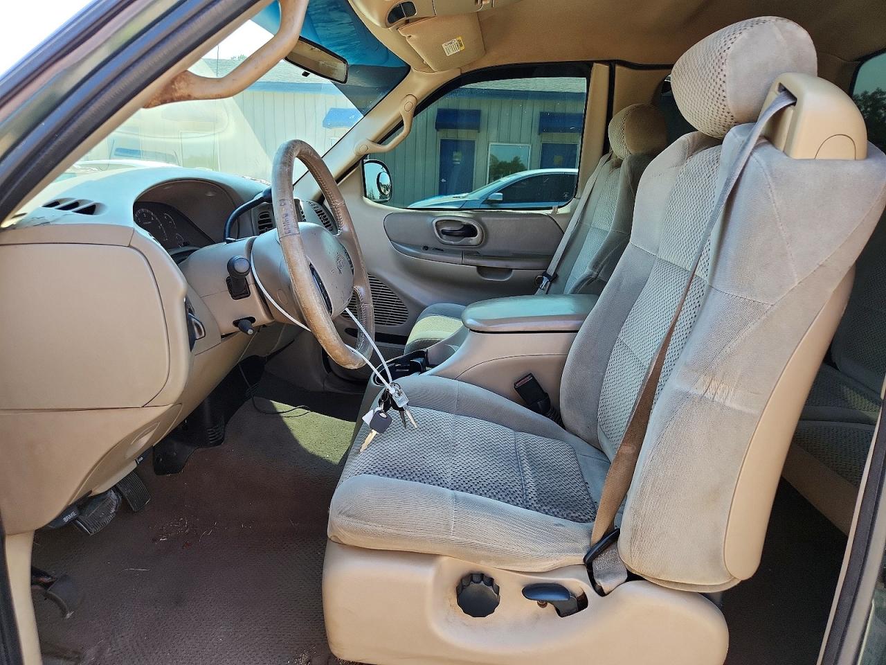 2002 Ford F150 Green vin: 1FTRX17W82KA59548