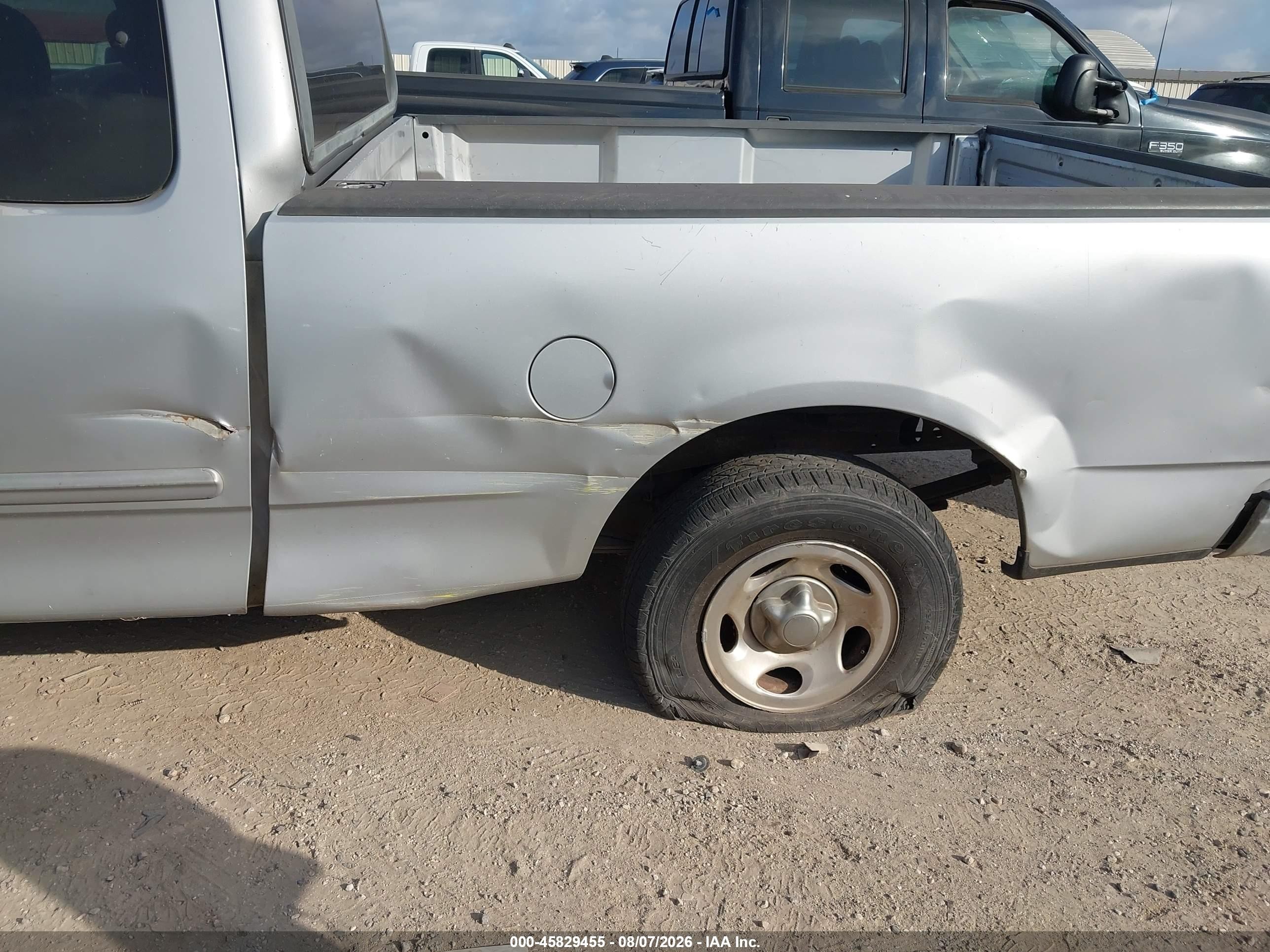 2003 Ford F-150 Lariat/xl/xlt Серебряный vin: 1FTRX17W83NA84417