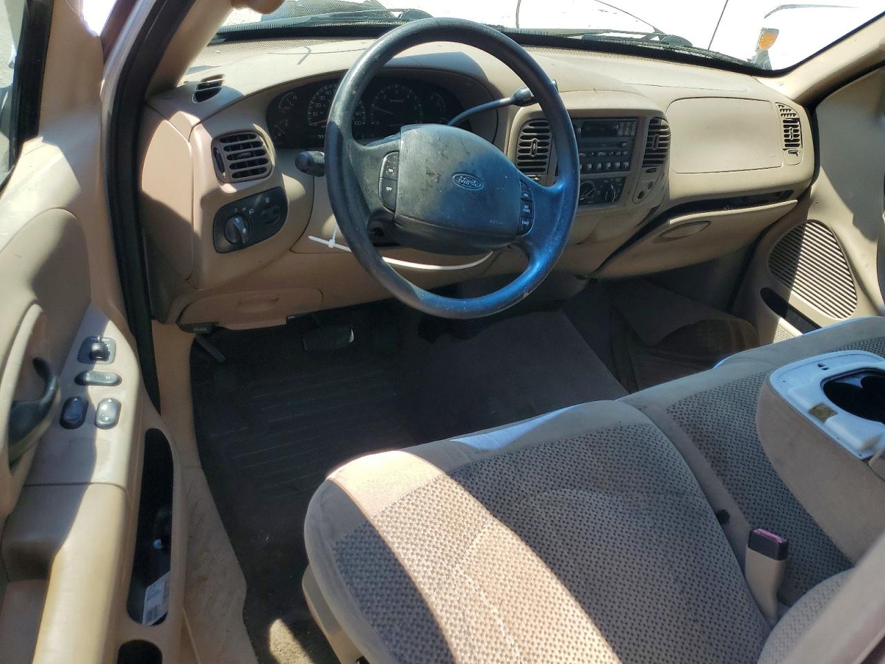 2000 Ford F150 White vin: 1FTRX17W8YKB11320