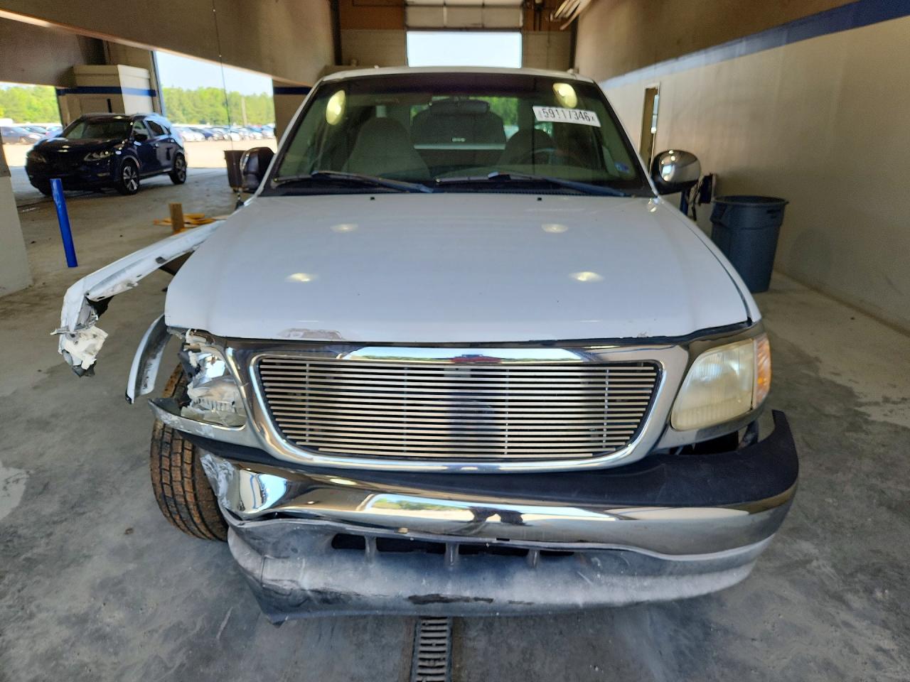 2000 Ford F150 White vin: 1FTRX17W8YKB11320