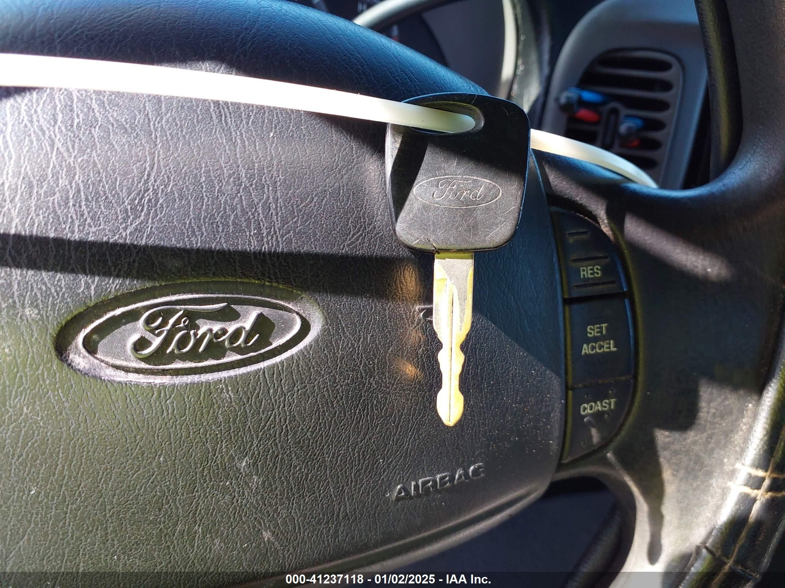 2000 Ford F-150 Lariat/work Series/xl/xlt Green vin: 1FTRX17W8YNA37895